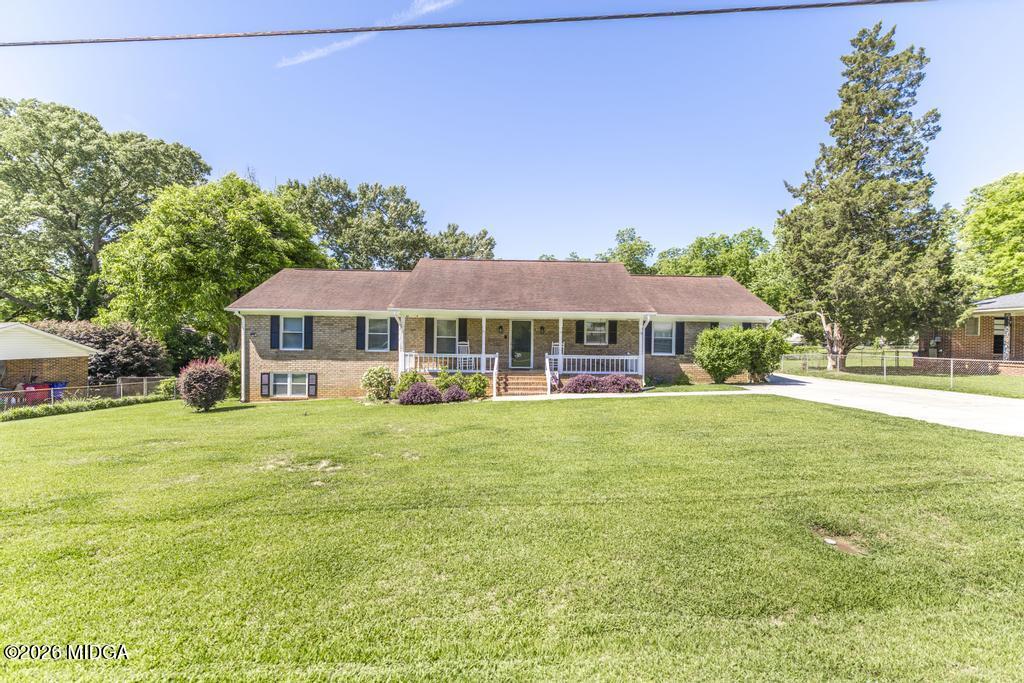 3710 Sandy Circle