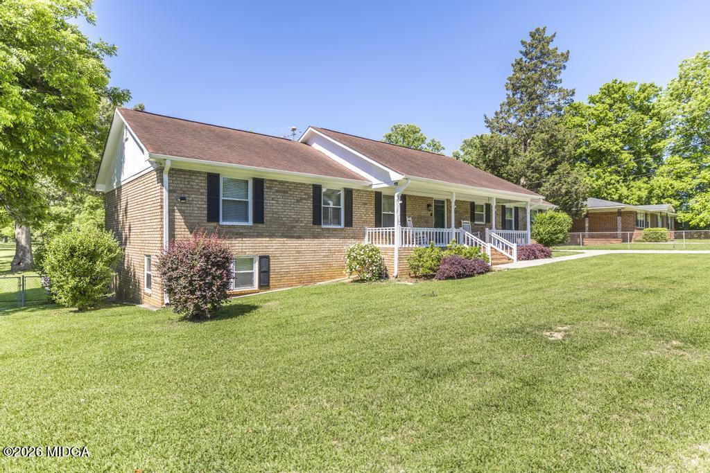 3710 Sandy Circle