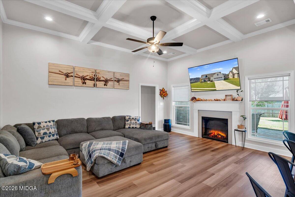 105 Rolling Meadow Way