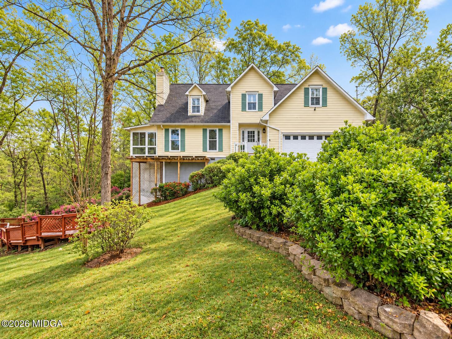 925 Captain Kell Drive