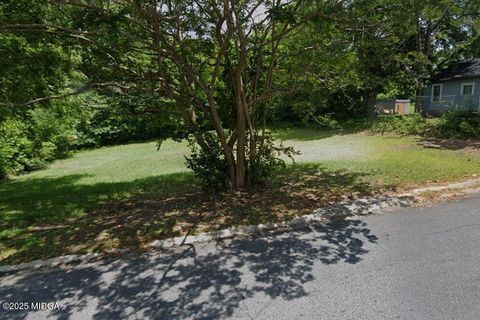 1209 Eastview Avenue Macon GA 31217