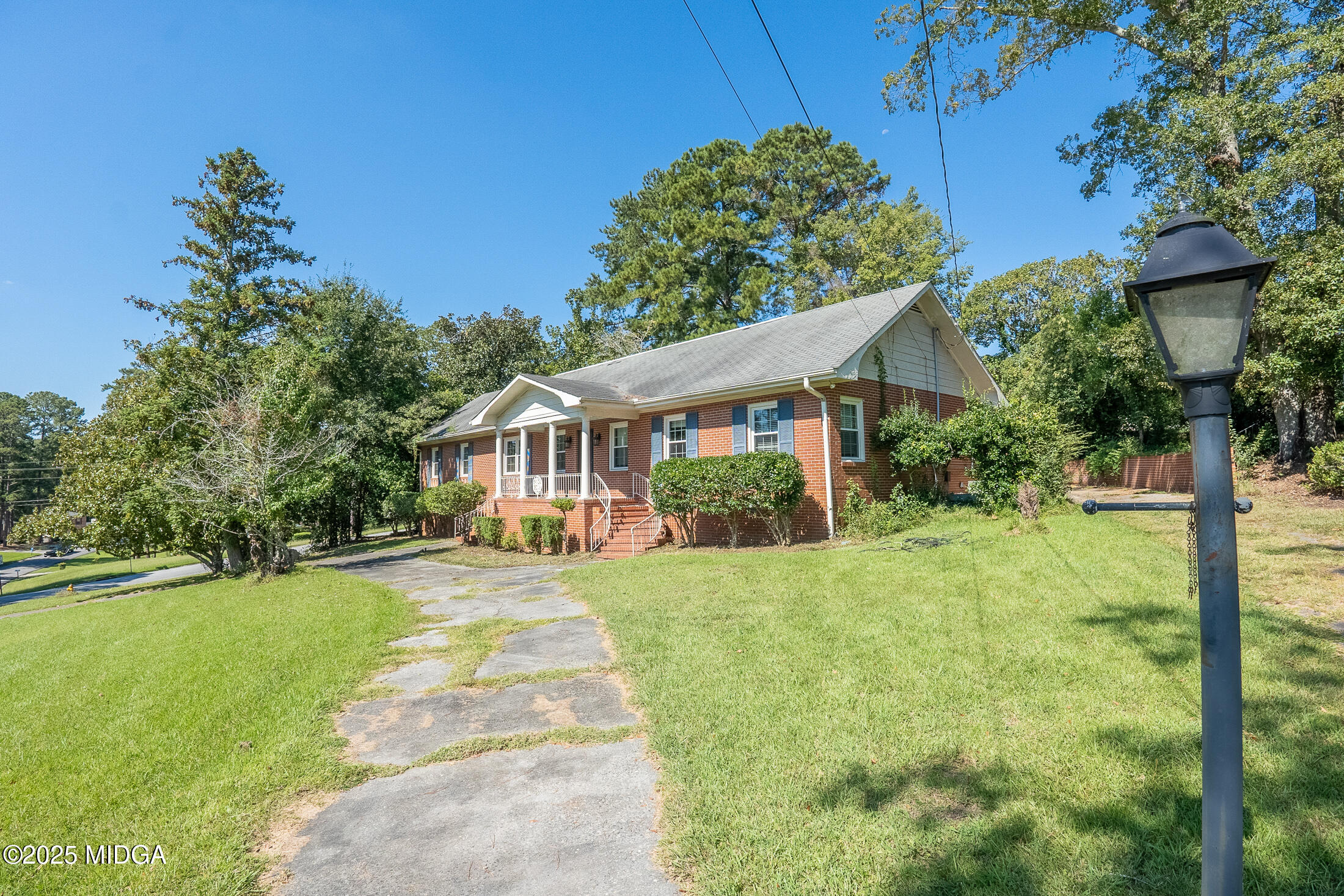 2939 General Lee Road