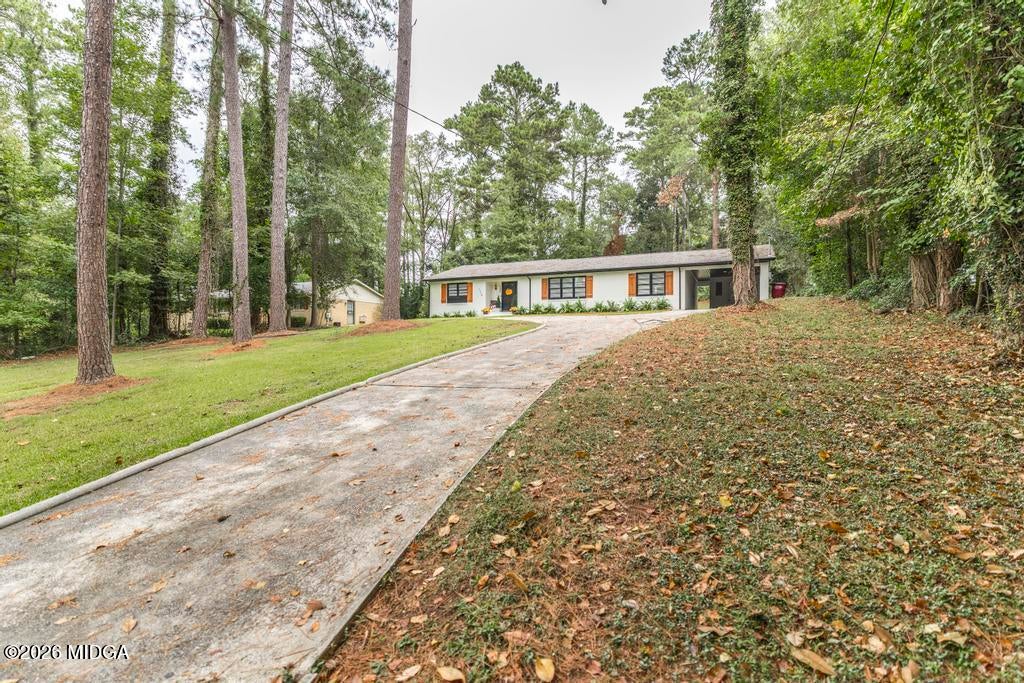 1255 Nottingham Drive