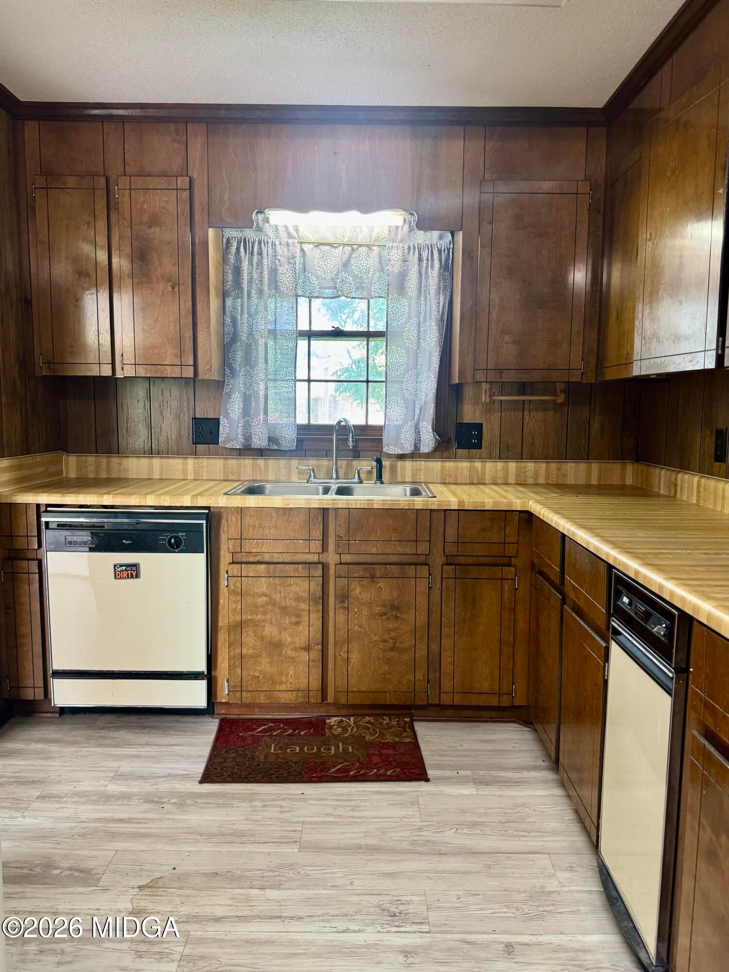 3349 Sandy Circle