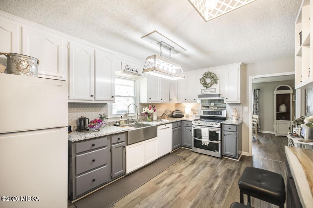 1565 Greentree Parkway