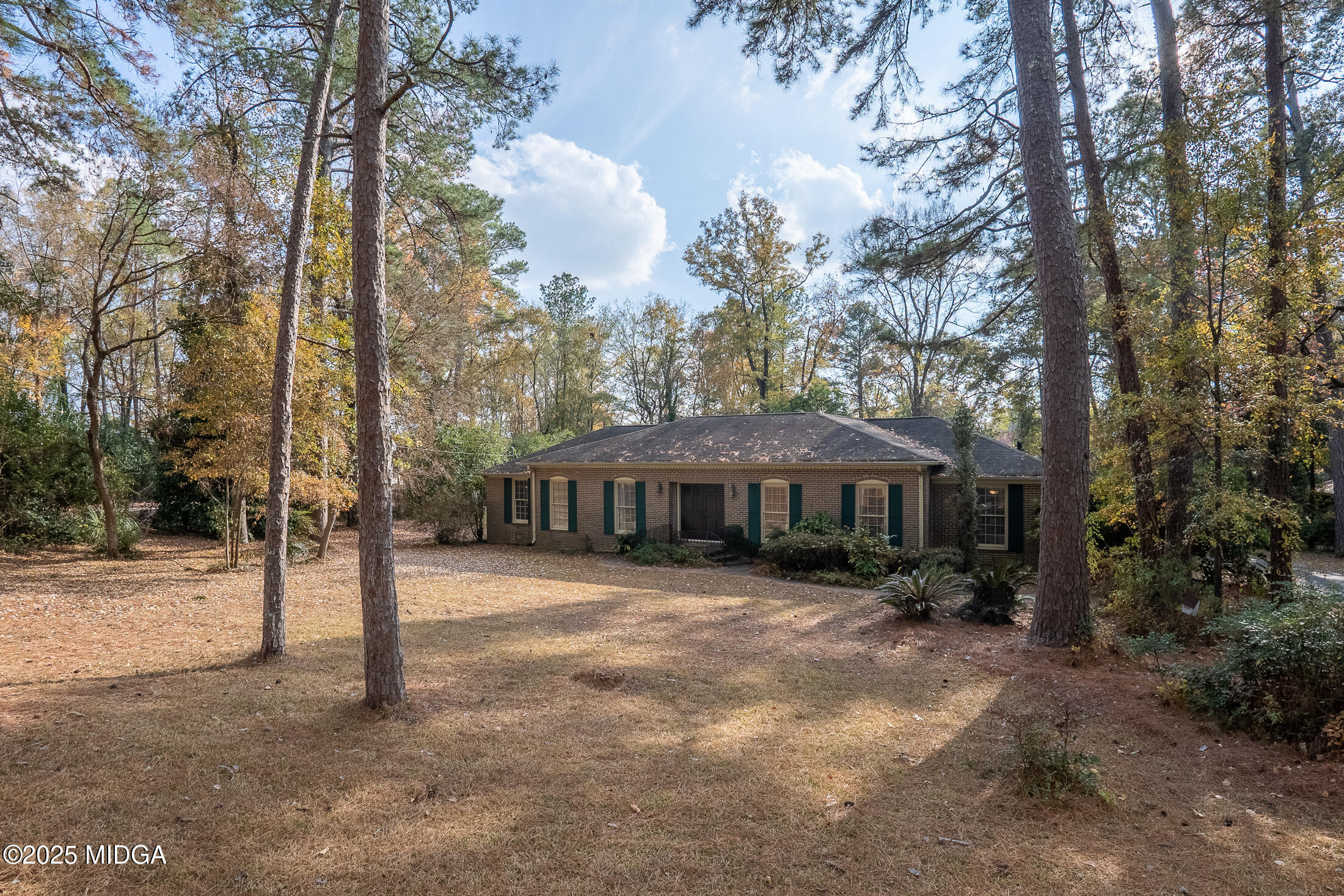 5104 Pine Ridge Drive