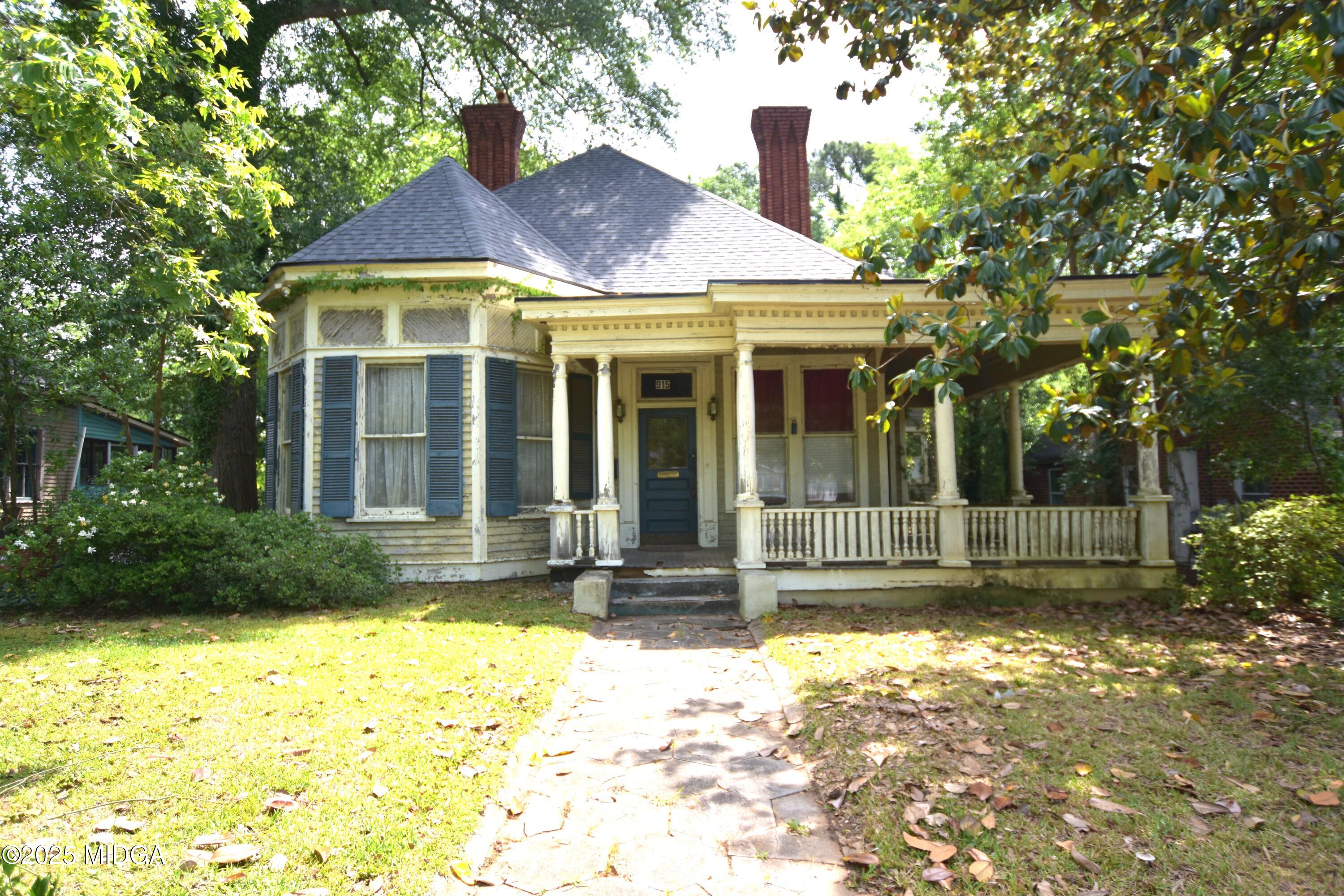 915 North Avenue