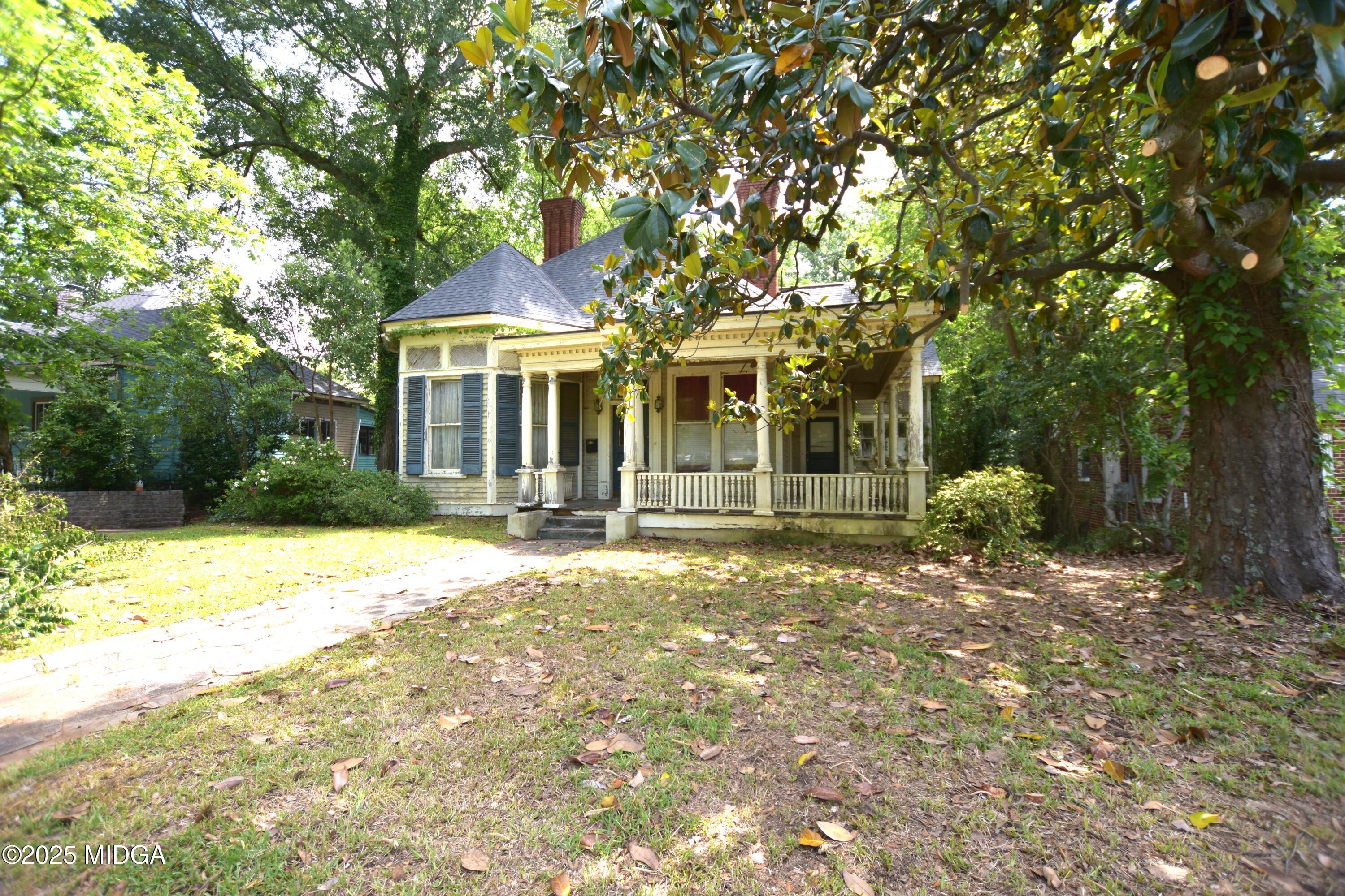 915 North Avenue