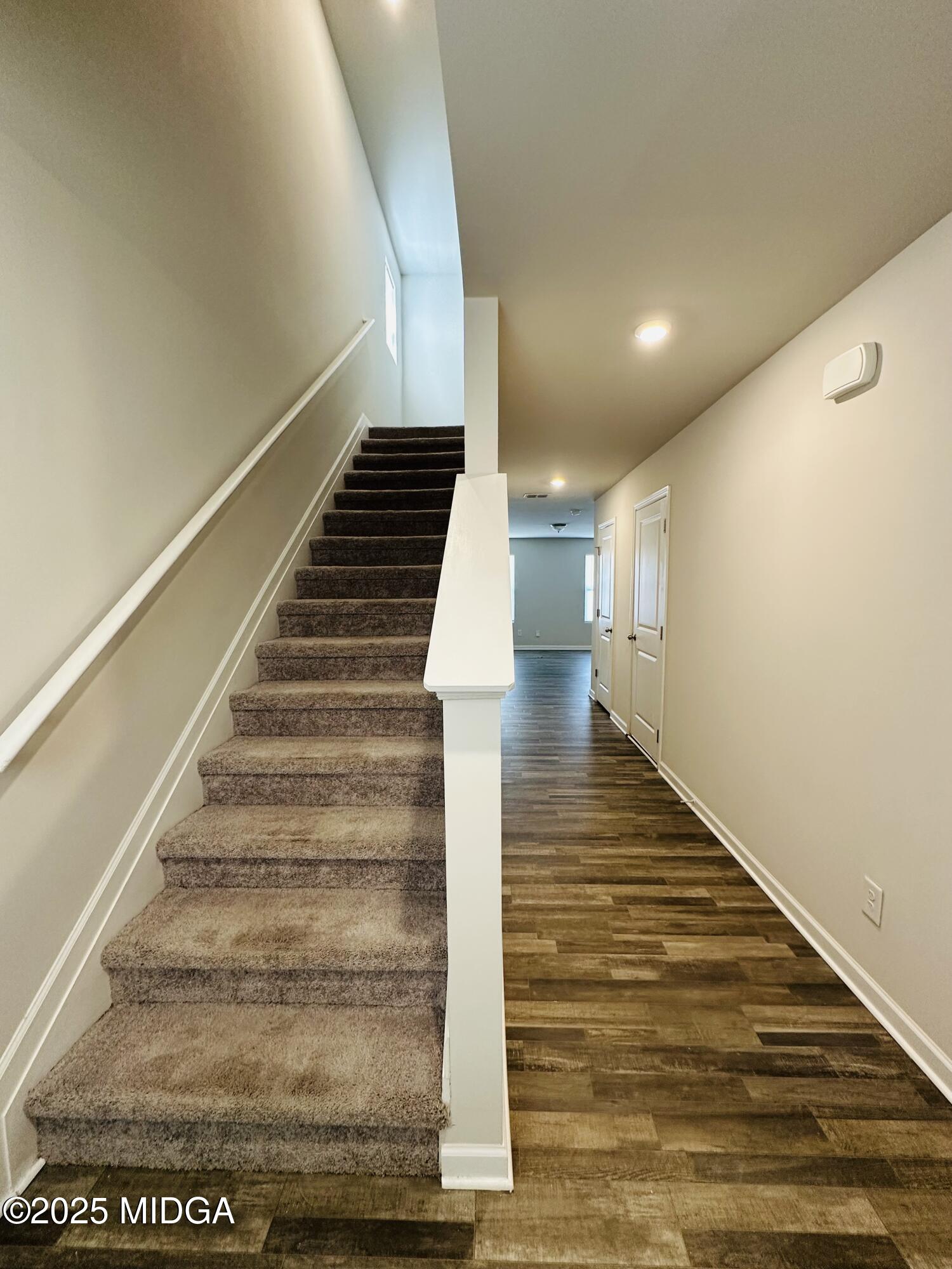 220 Hawthorn Trail