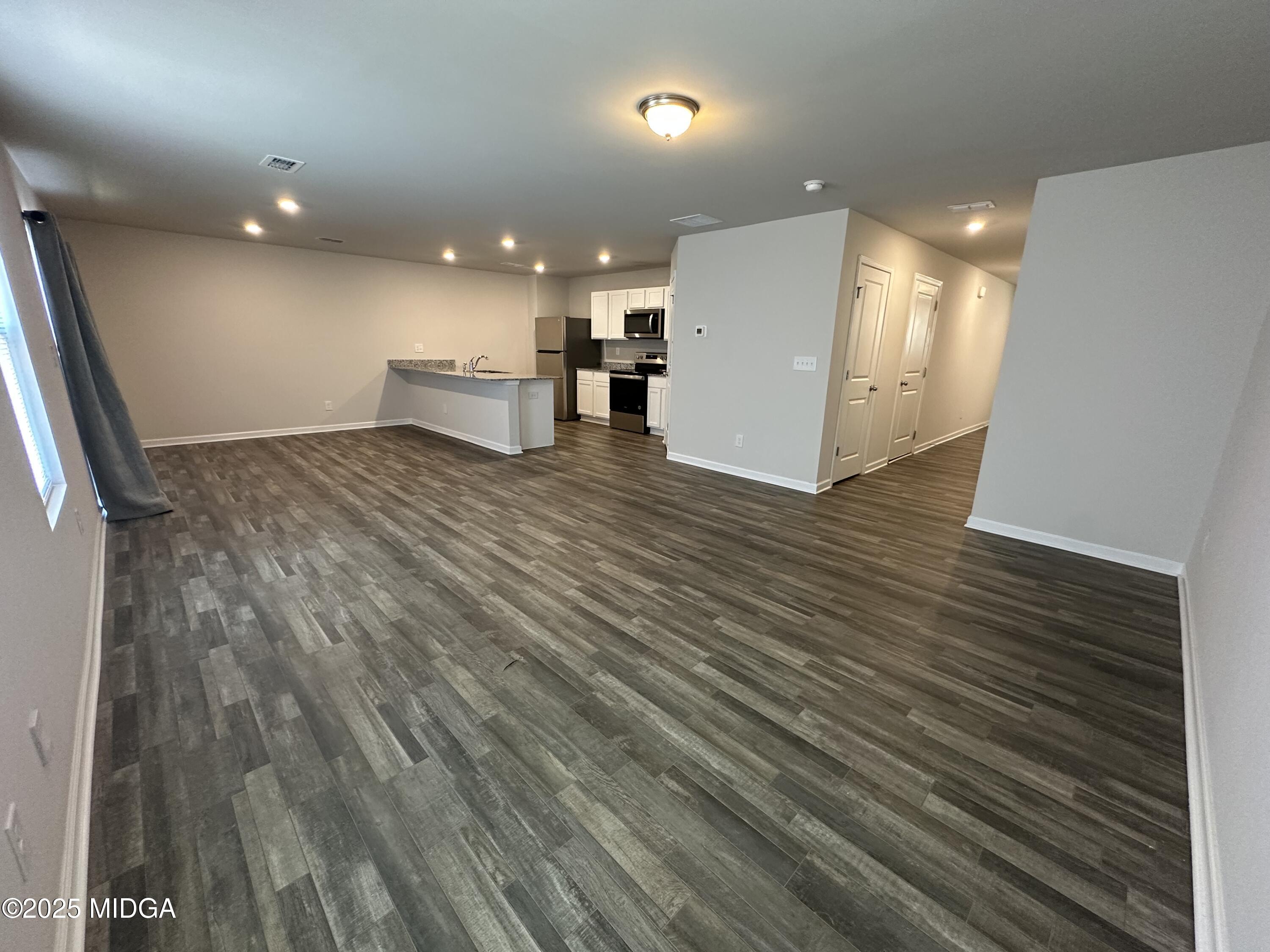 220 Hawthorn Trail