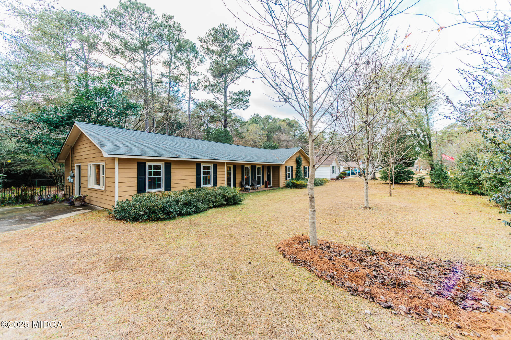 1009 N Davis Drive N