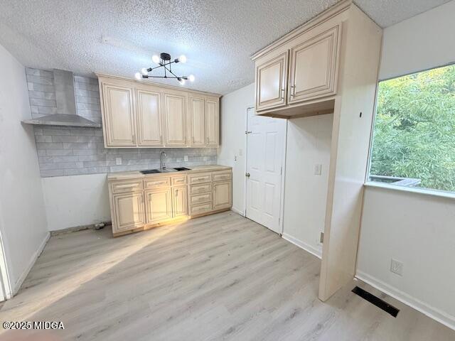 3982 Kings Park Circle