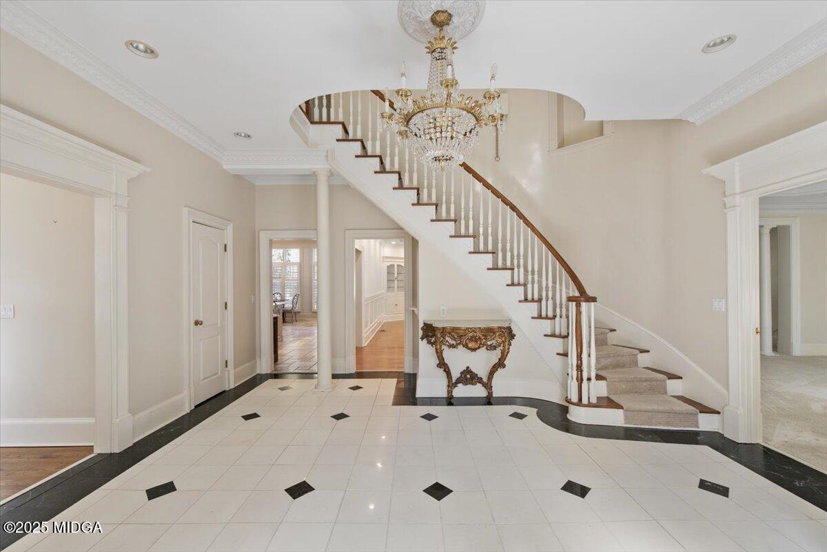 102 Howard Oaks Drive