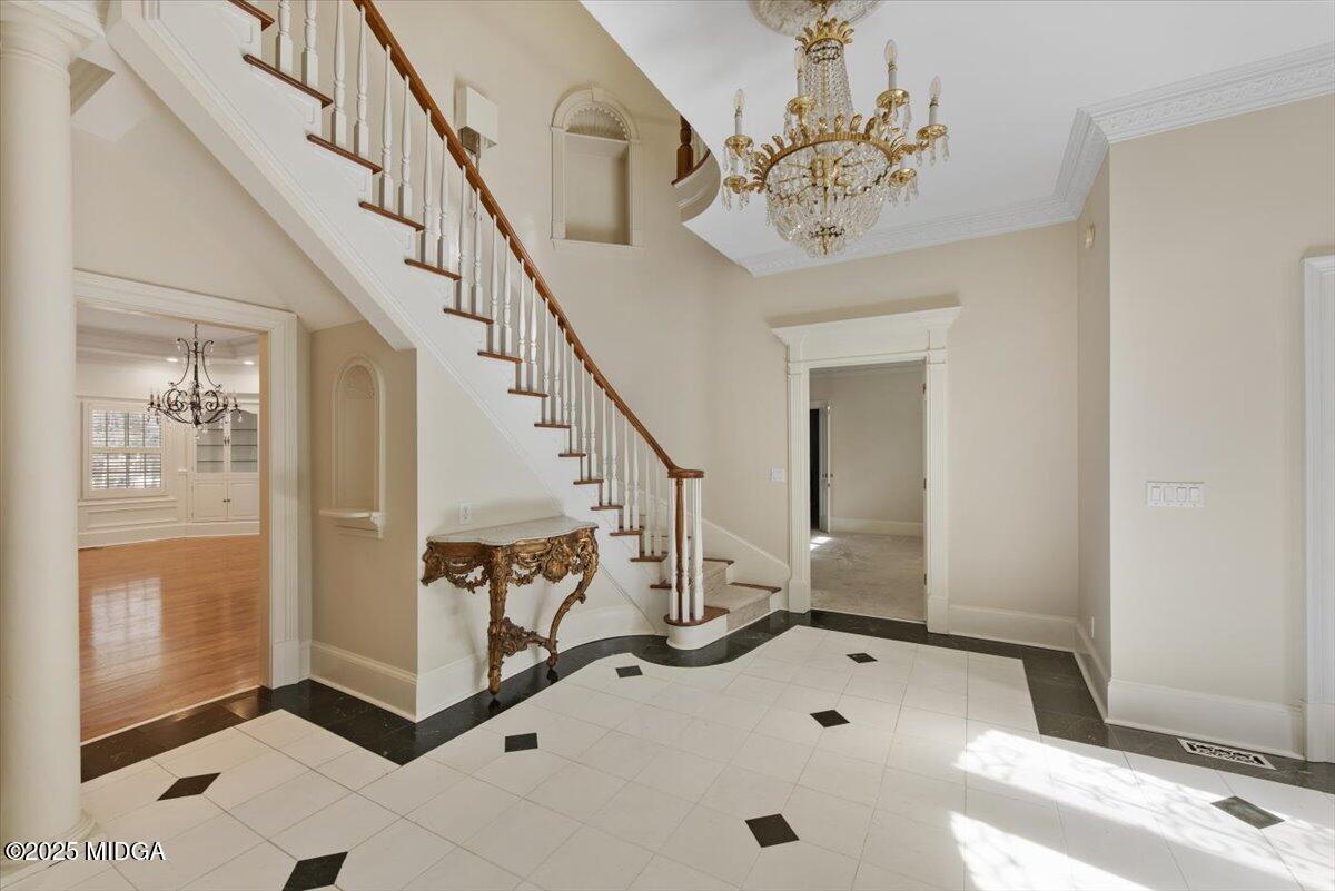 102 Howard Oaks Drive