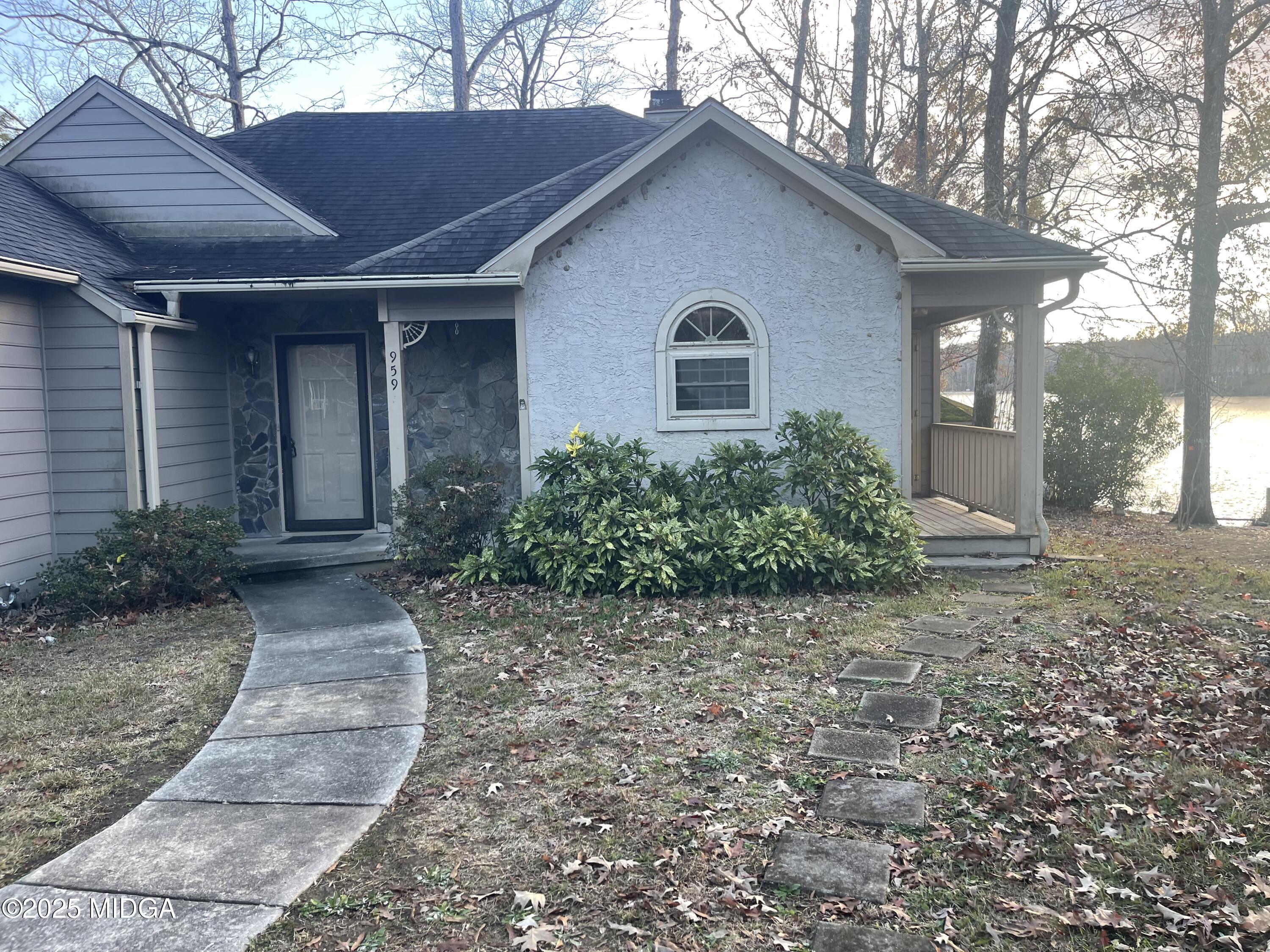 959 S Confederate Drive