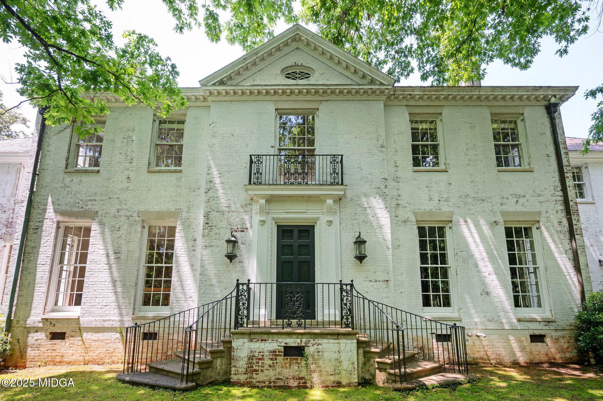 1464 Twin Pines Drive