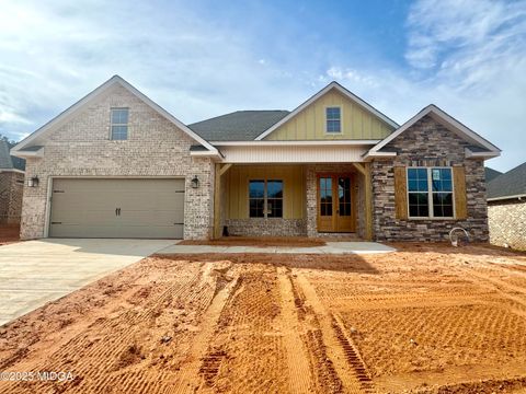 207 Golden Chestnut Bend Bonaire GA 31005