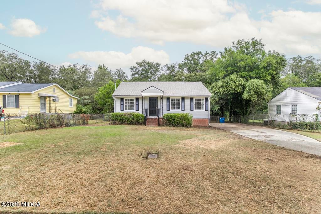 3529 McKenzie Drive