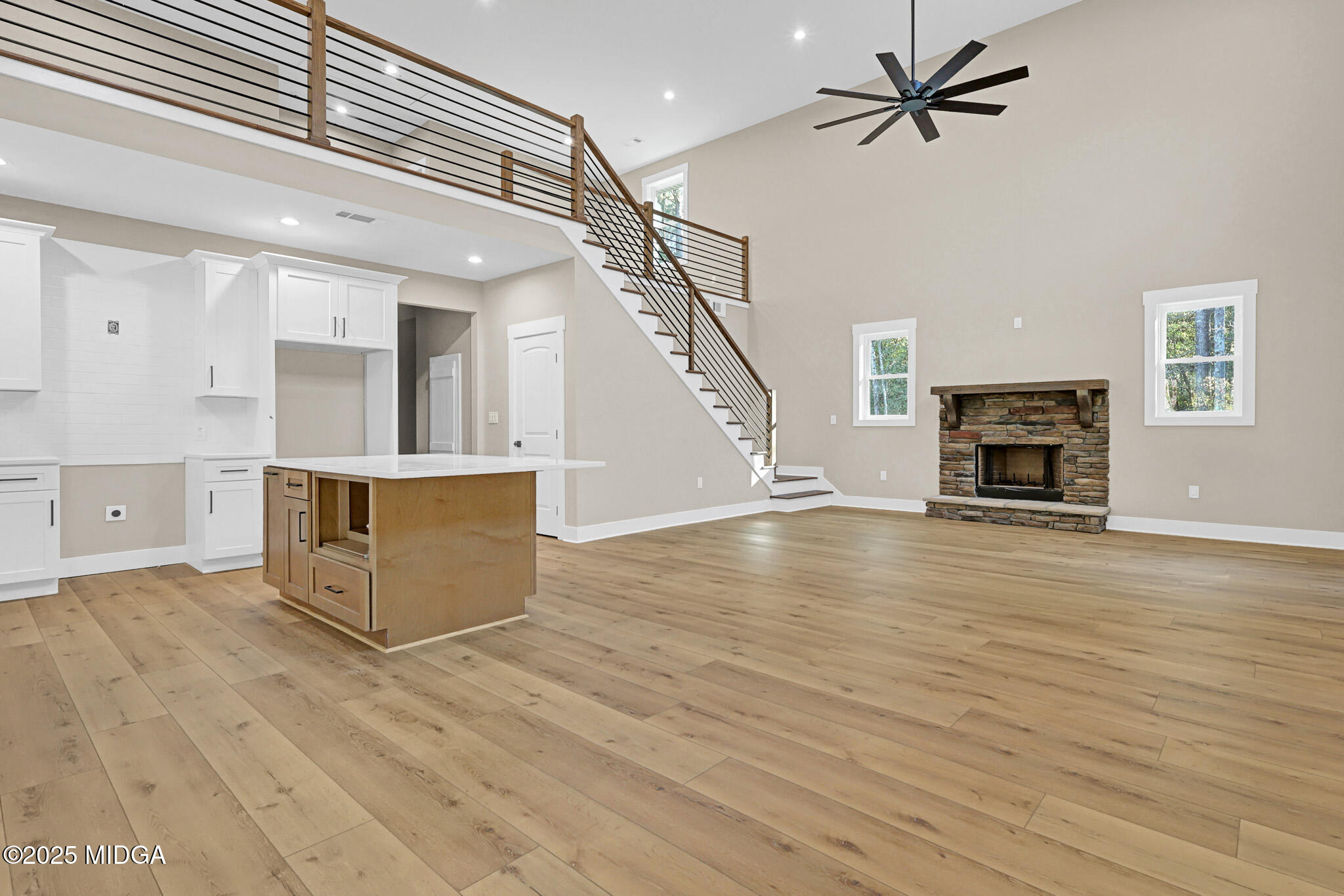 507 N North Ridge Road