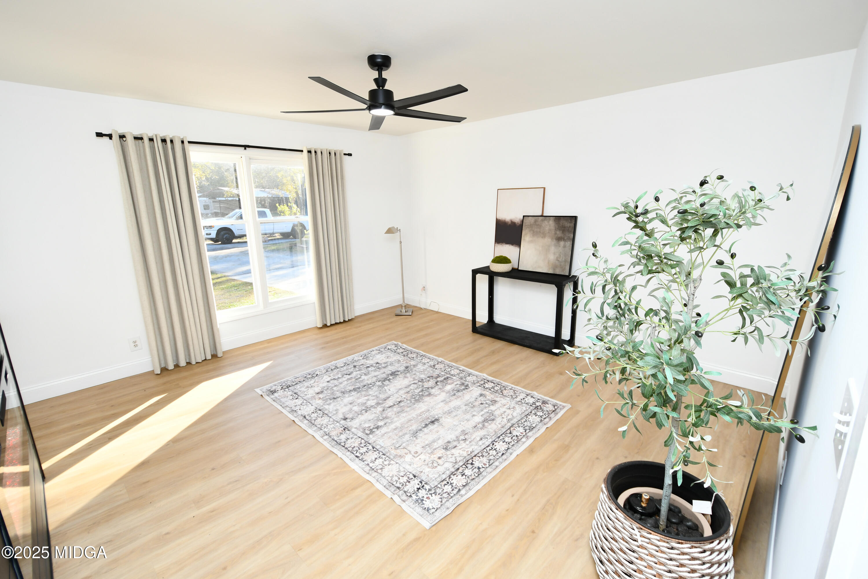 4285 Holly Hill Drive Drive