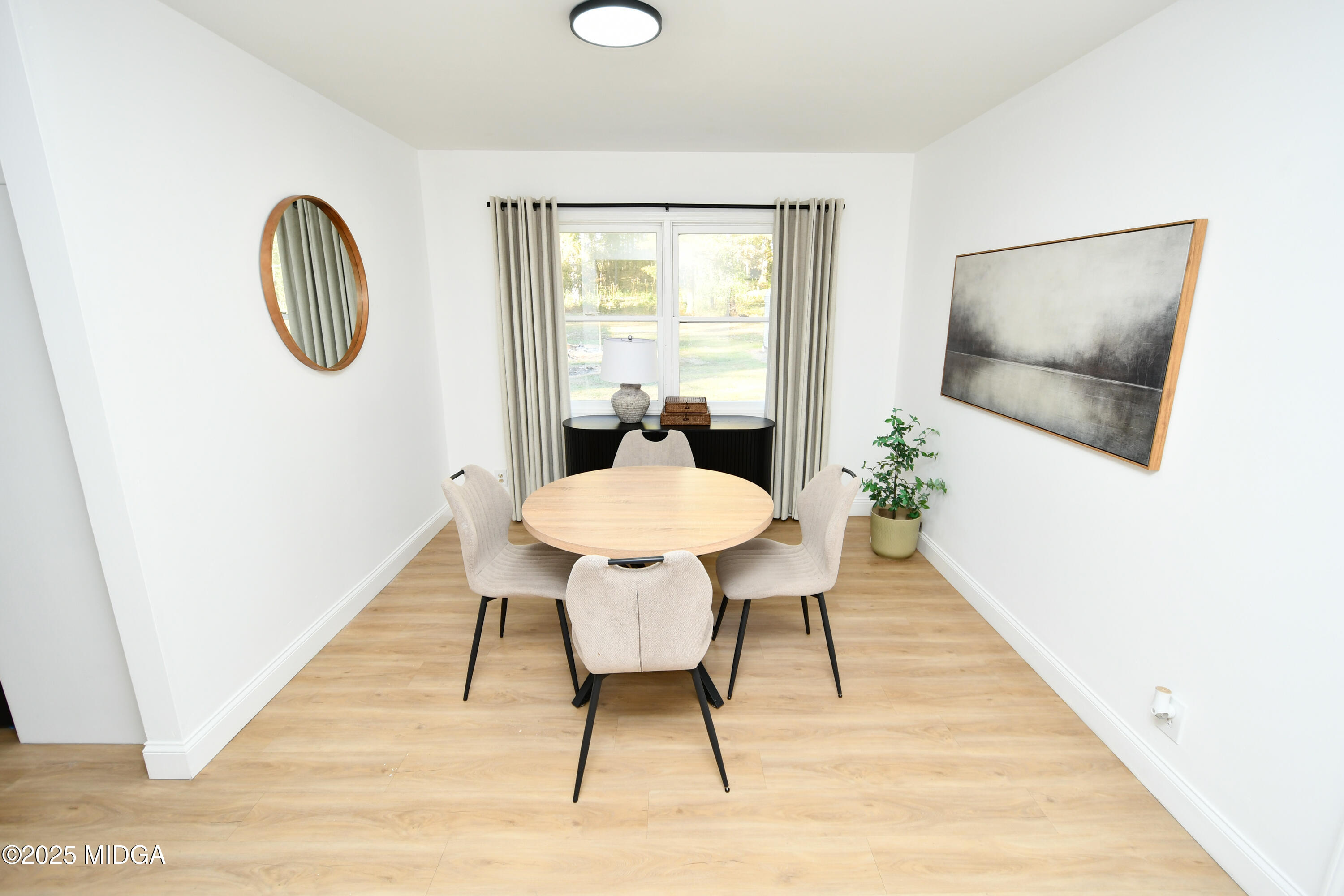 4285 Holly Hill Drive Drive