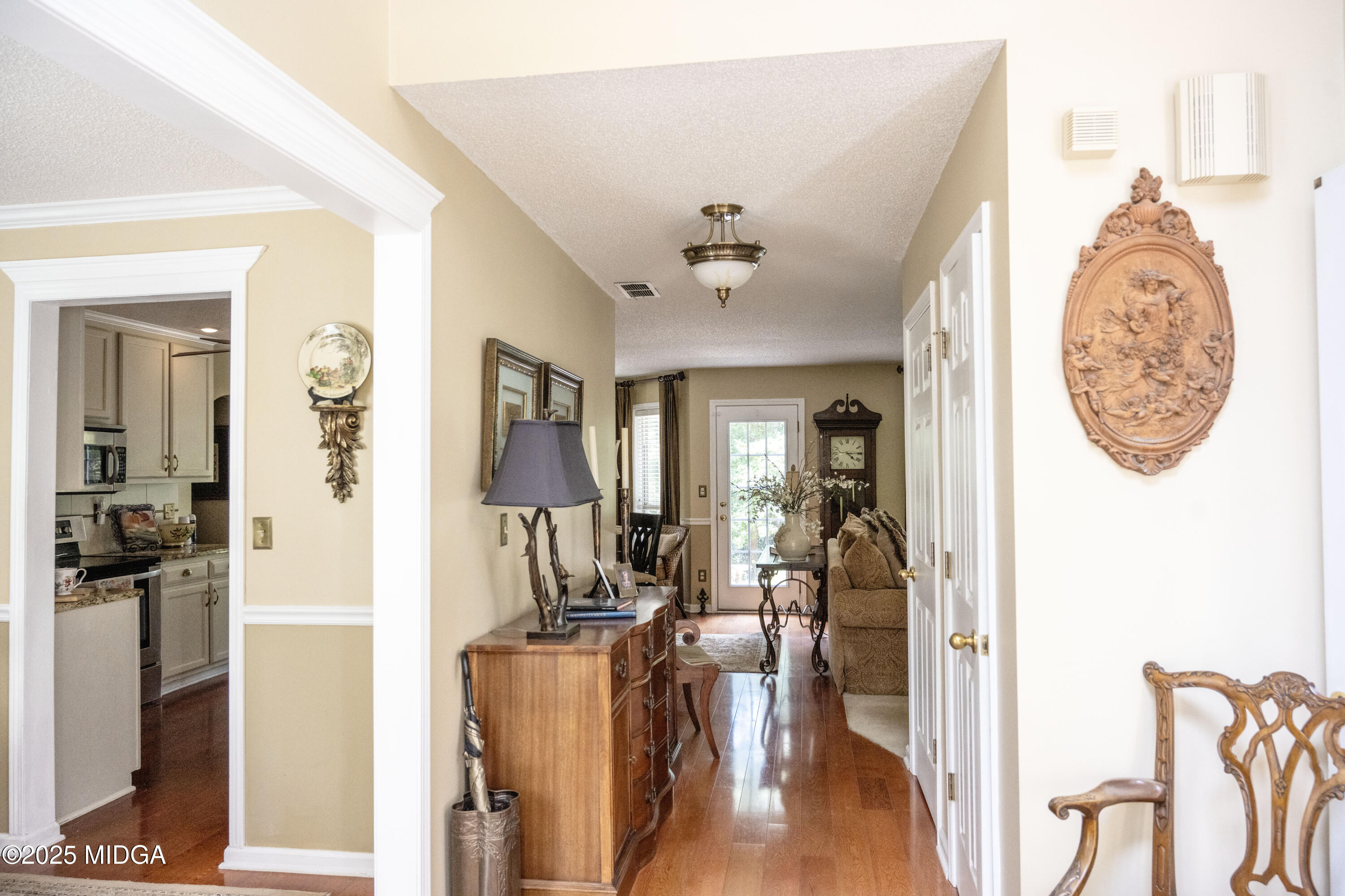 166 Oakwood Trail