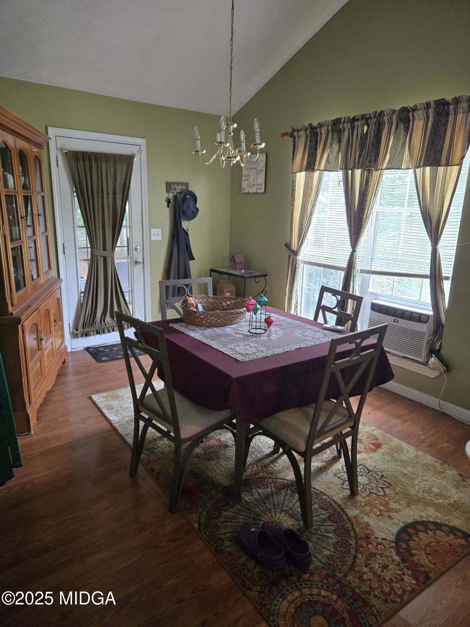 129 Apple Valley Road