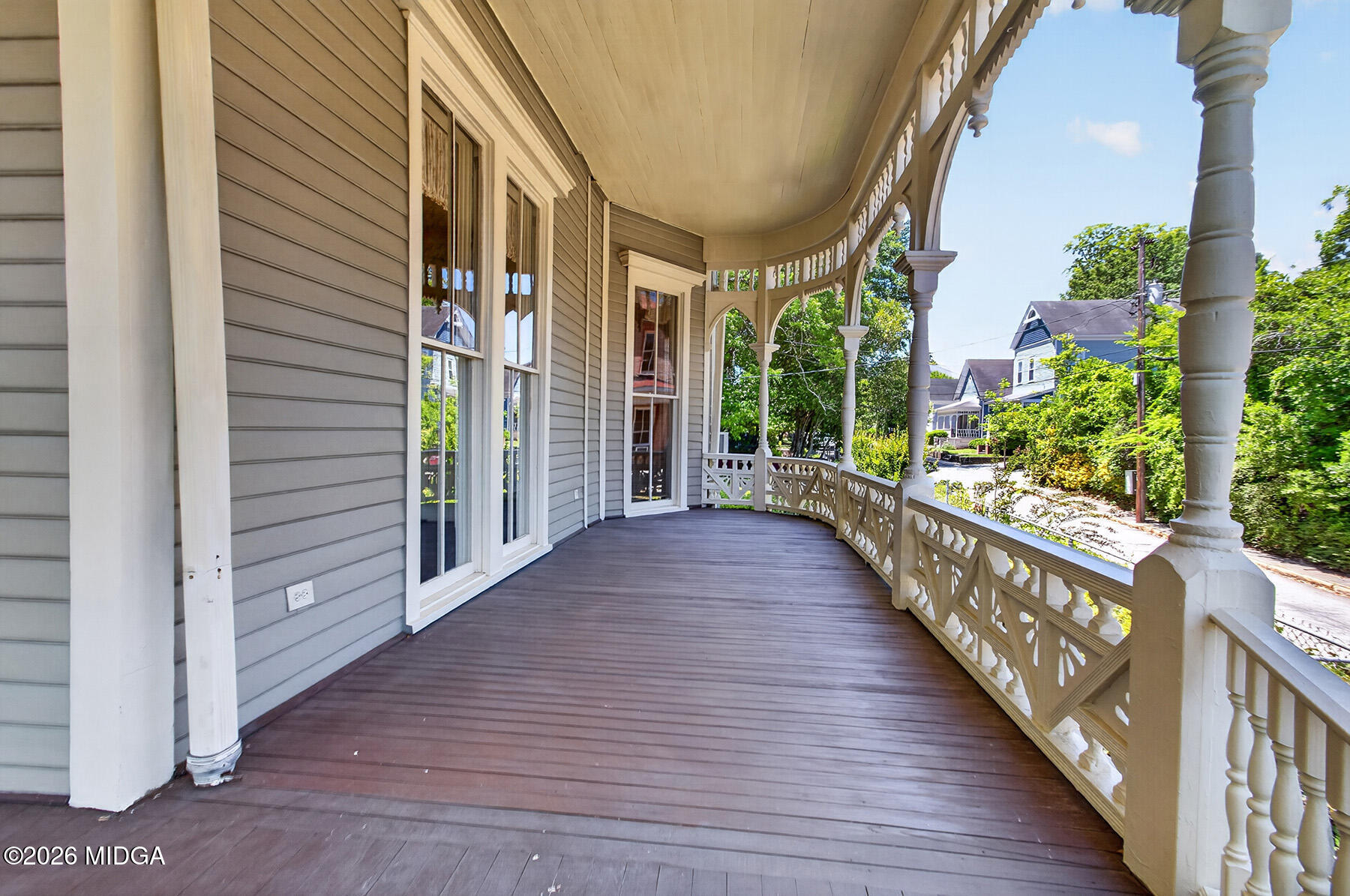 890 Orange Terrace