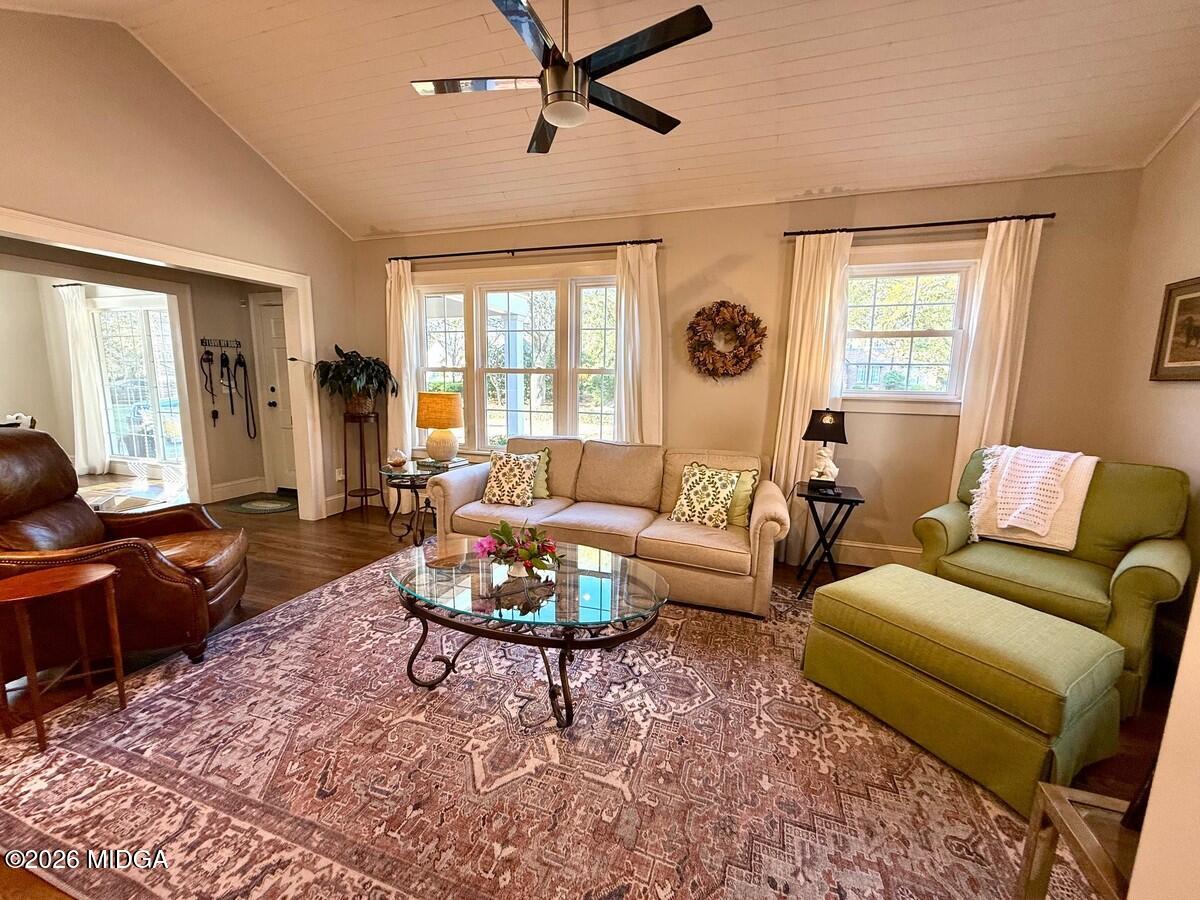 2660 Stanislaus Circle