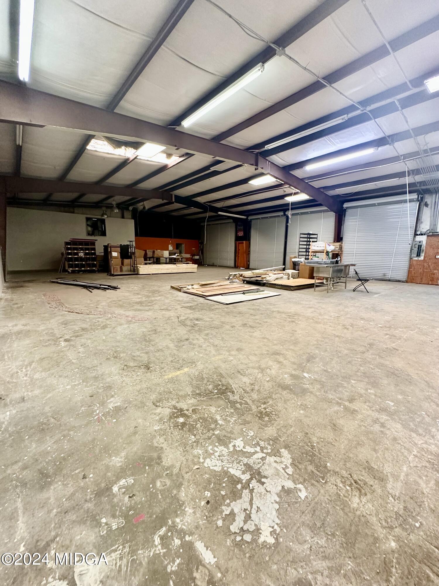 392 Carl Vinson Parkway