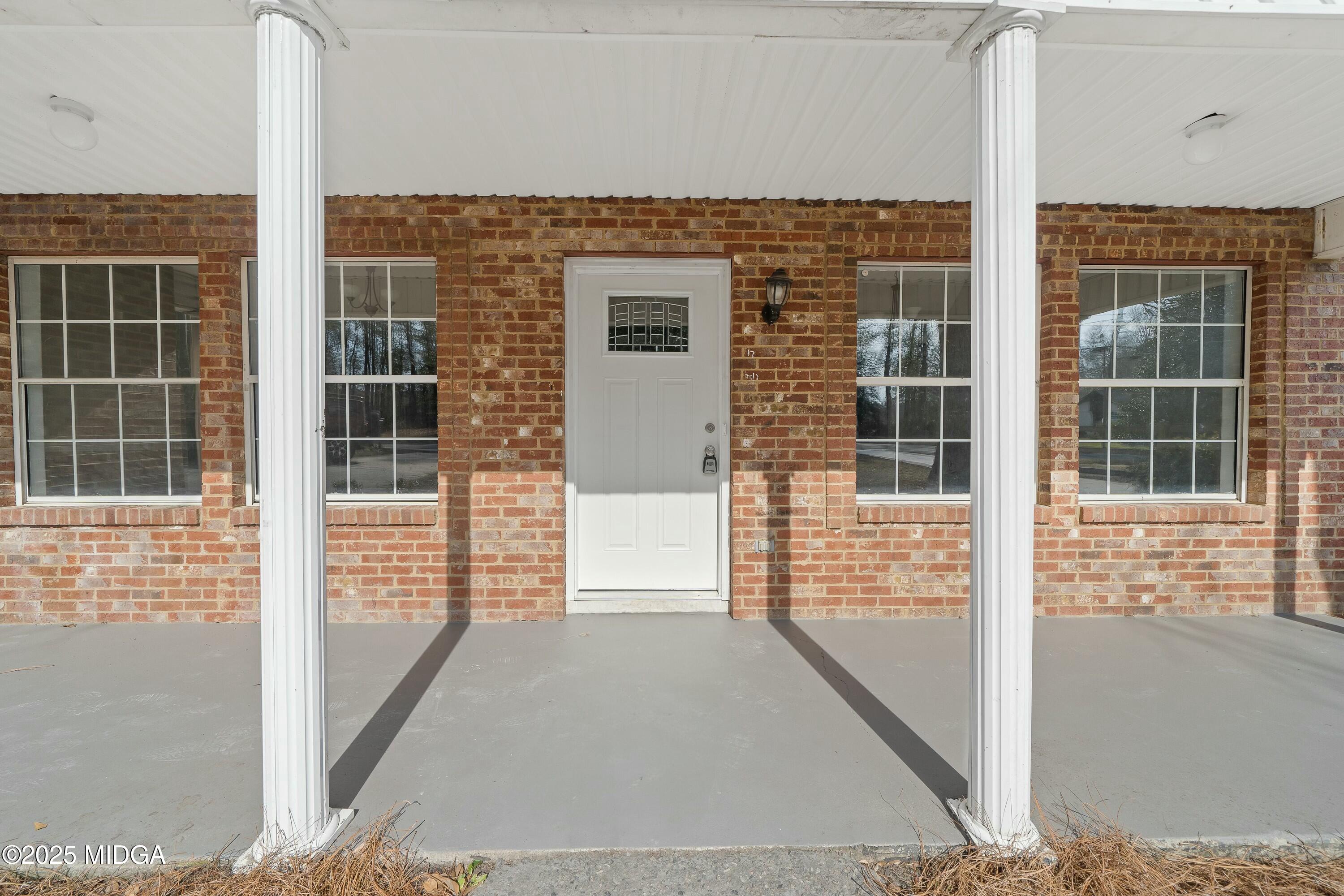 7513 Columbus Road