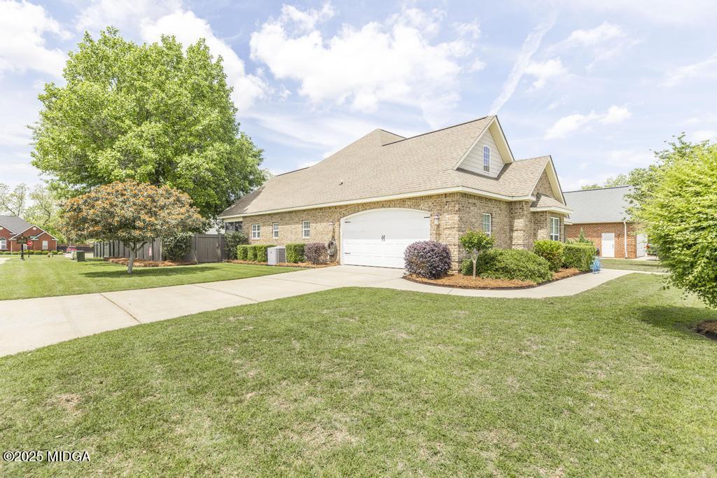 220 Norfolk Circle