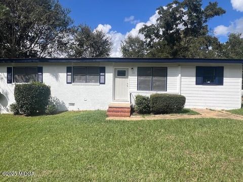 100 Oak Avenue Milledgeville GA 31061