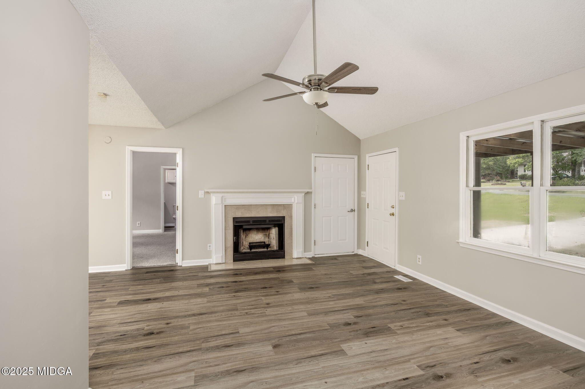 1029 Santa Fe Trail