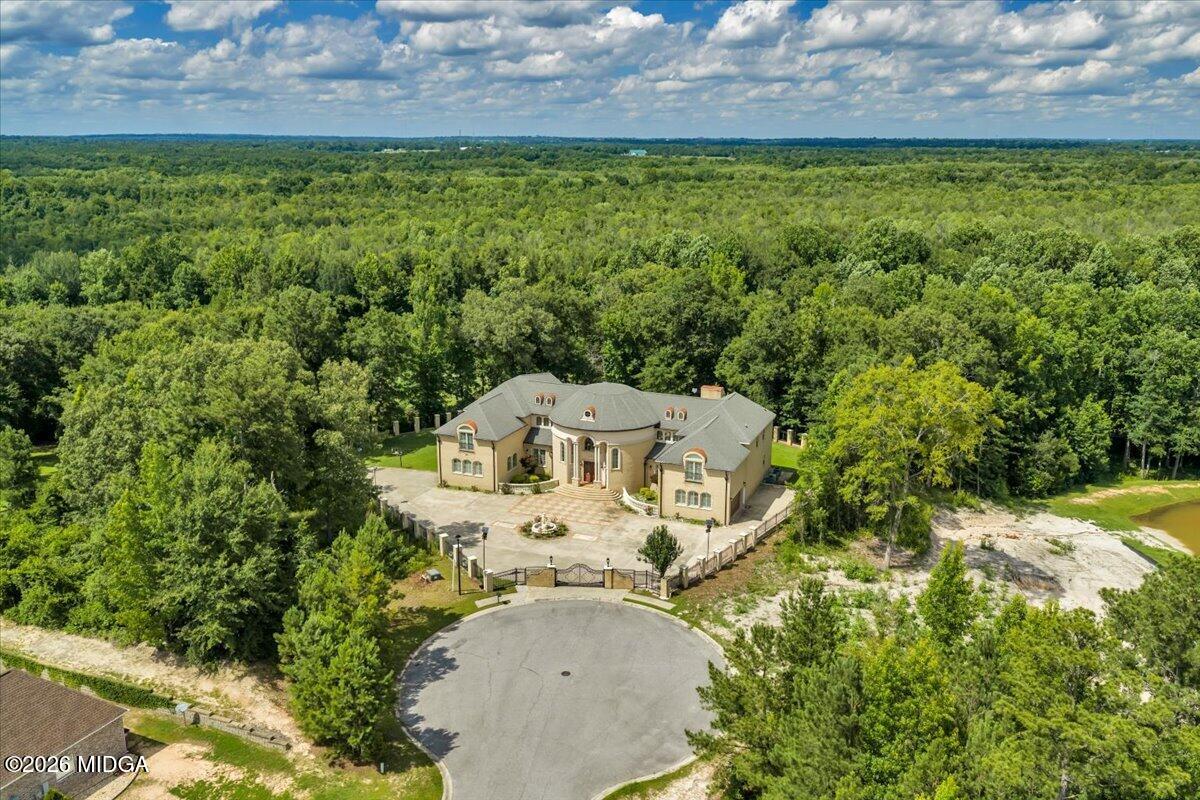 505 Bellerive Court