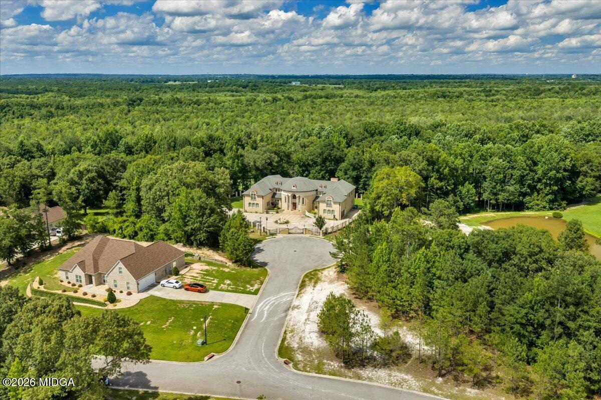 505 Bellerive Court