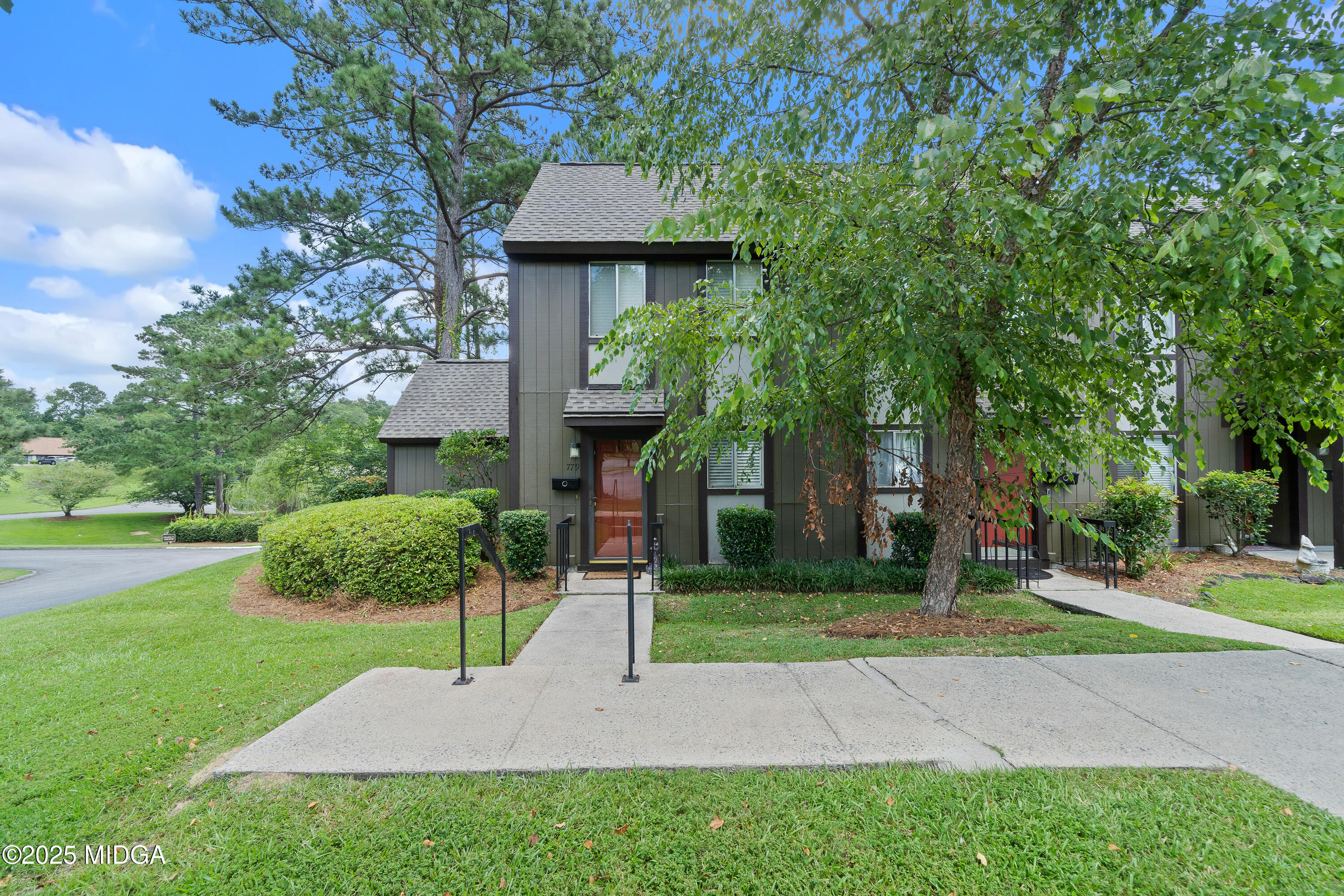 779 Willow Creek Drive