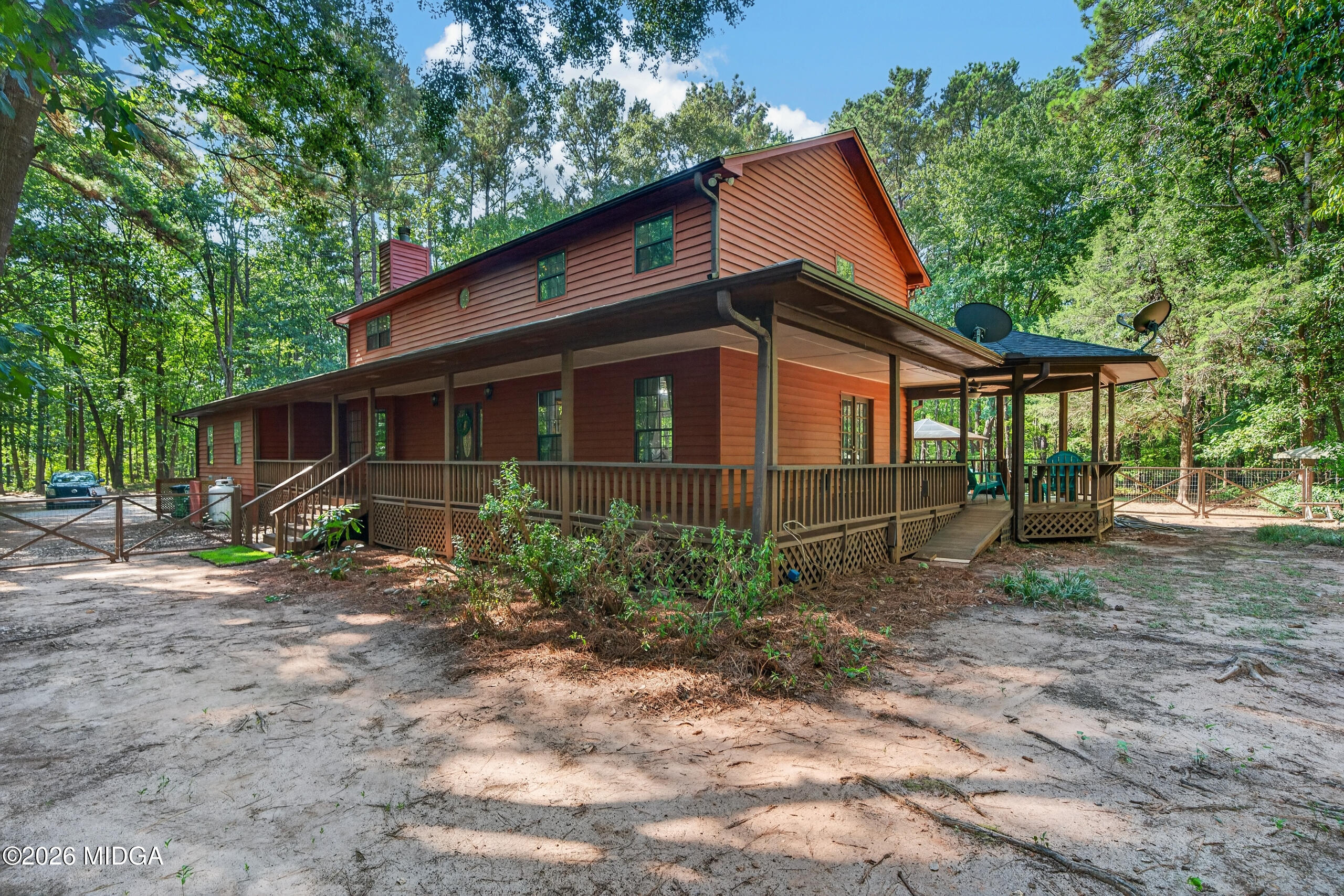 195 Montego Bay Road NW