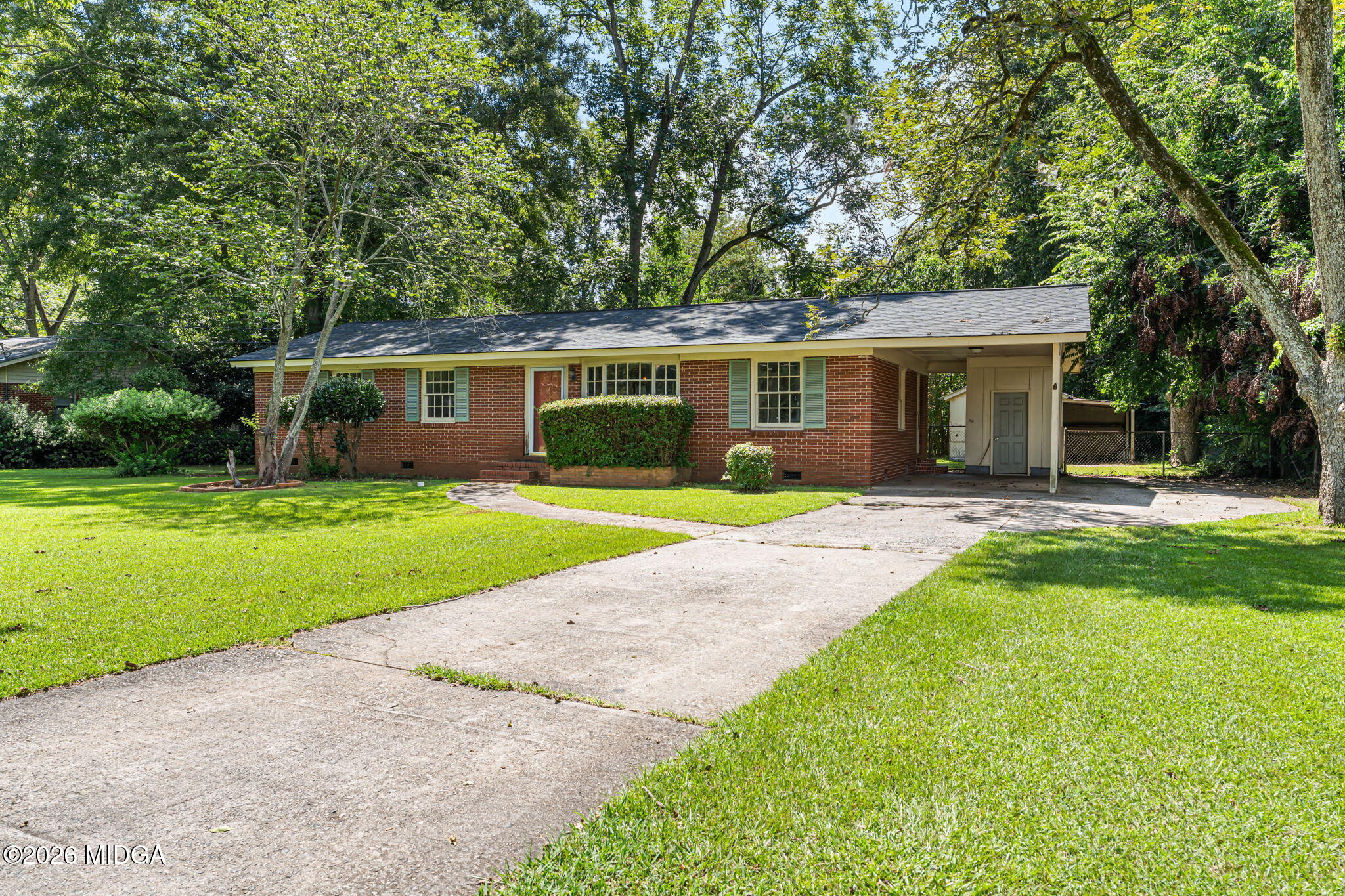 411 Magnolia Street
