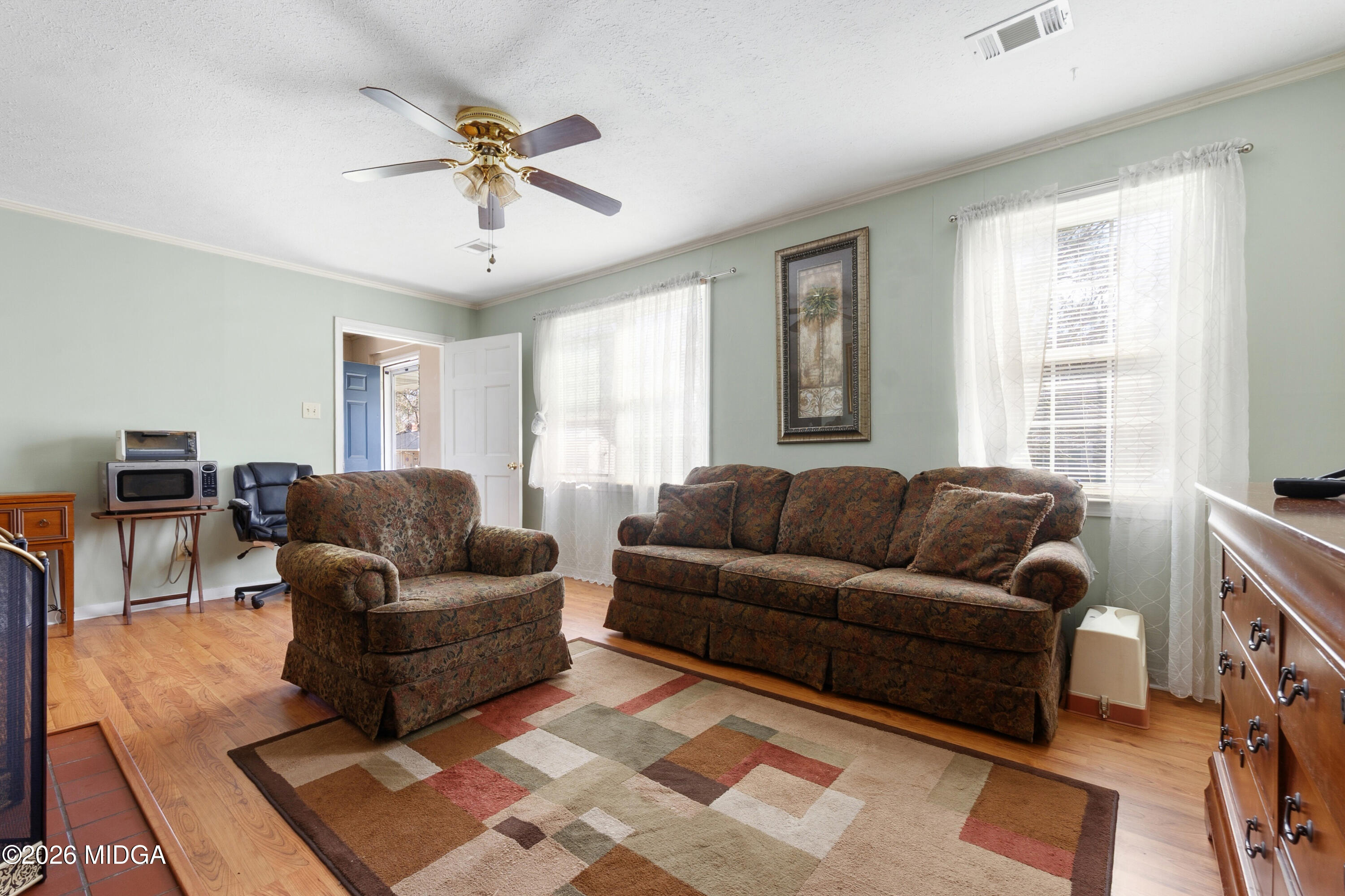 208 Southview Avenue