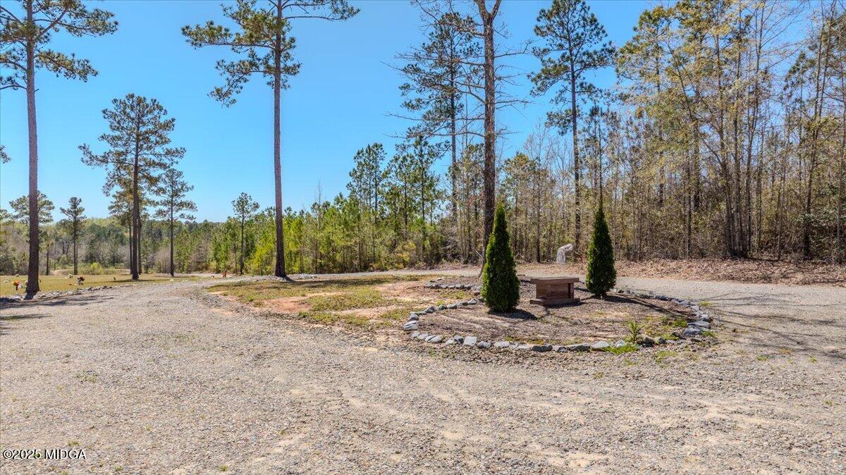 8570 Eisenhower Parkway