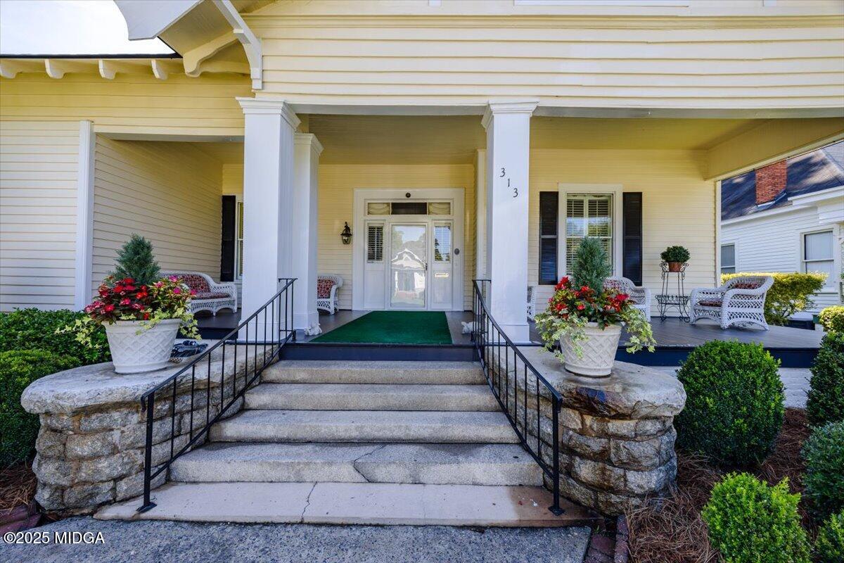 313 Hines Terrace