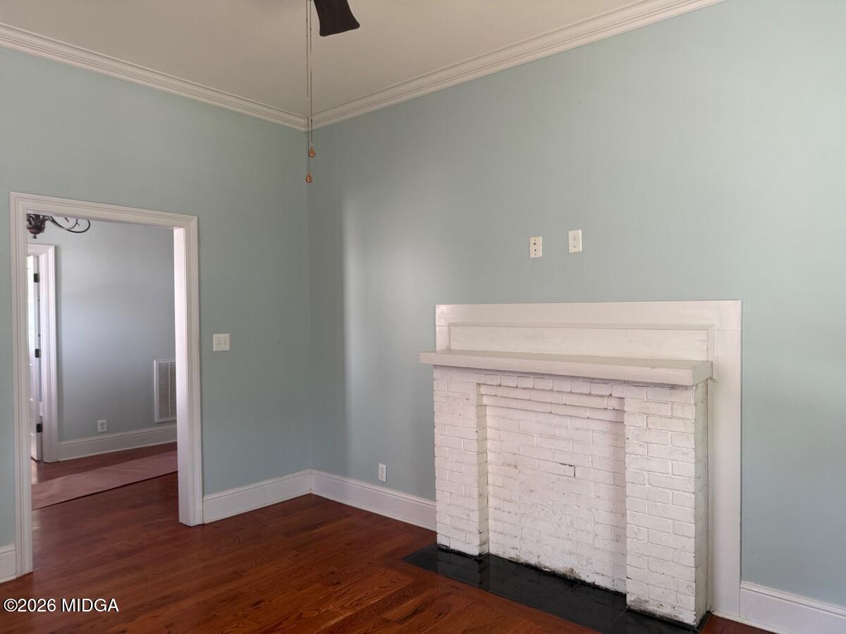 988 New Street