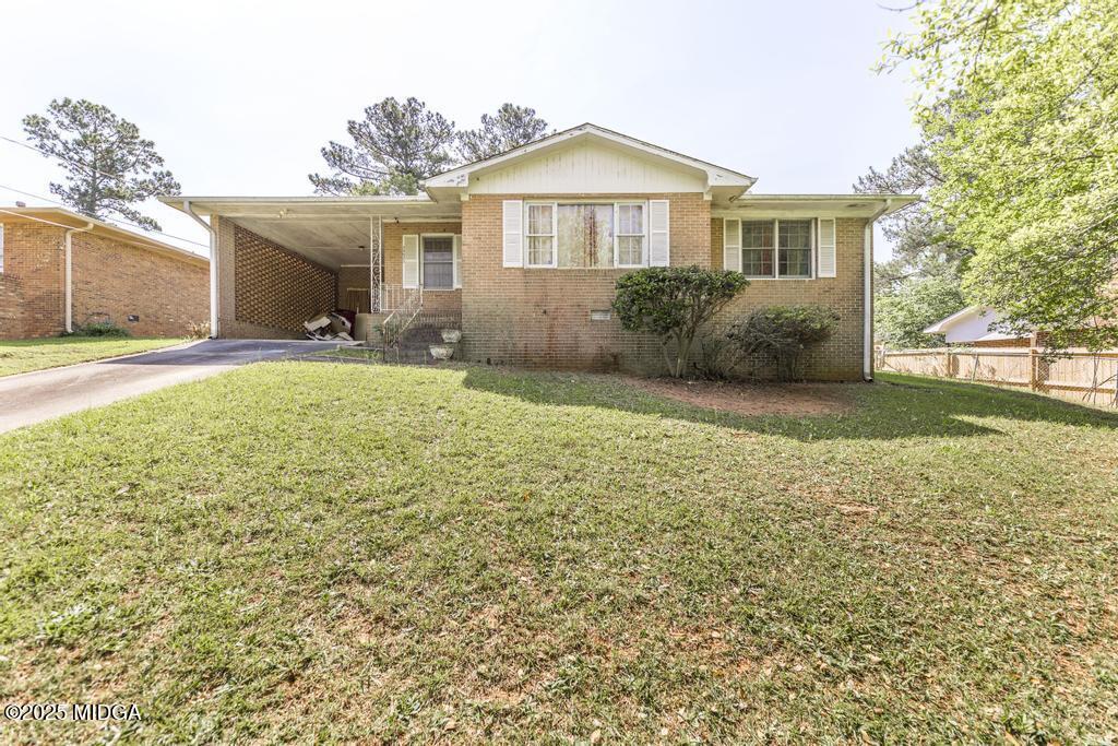 3271 Commodore Drive