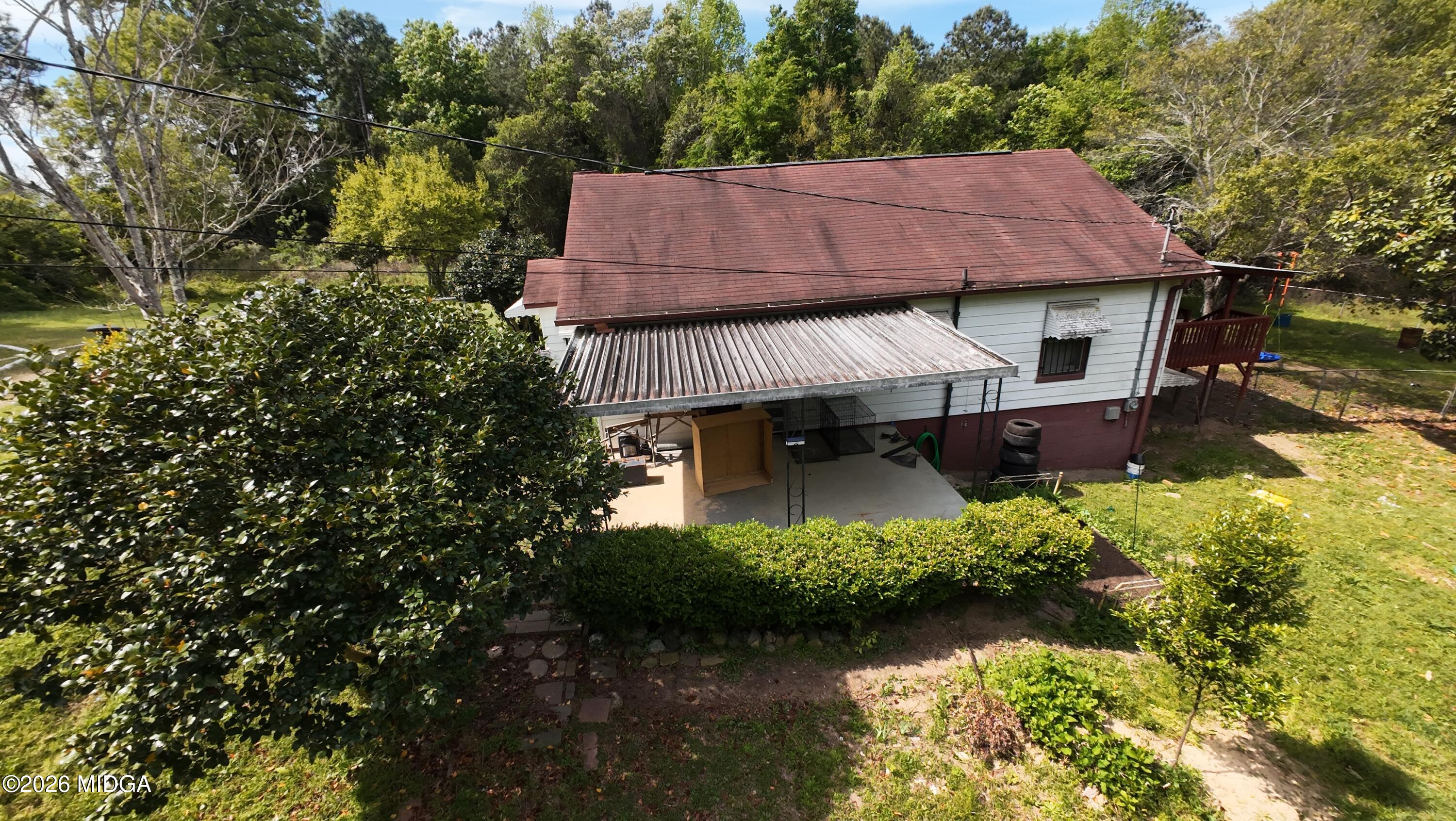 2724 Herbert Smart Airport Road