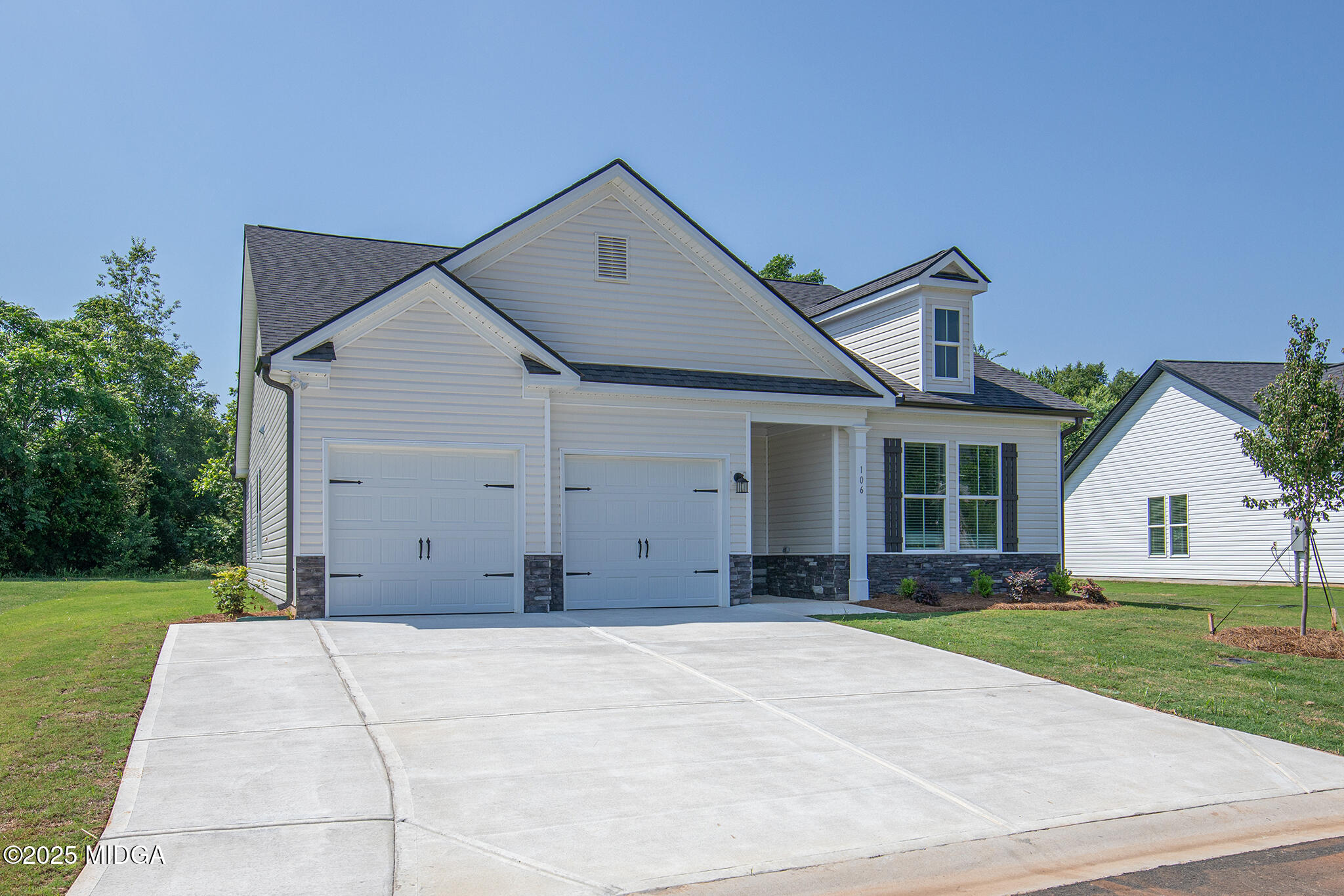 106 Breakwater Way