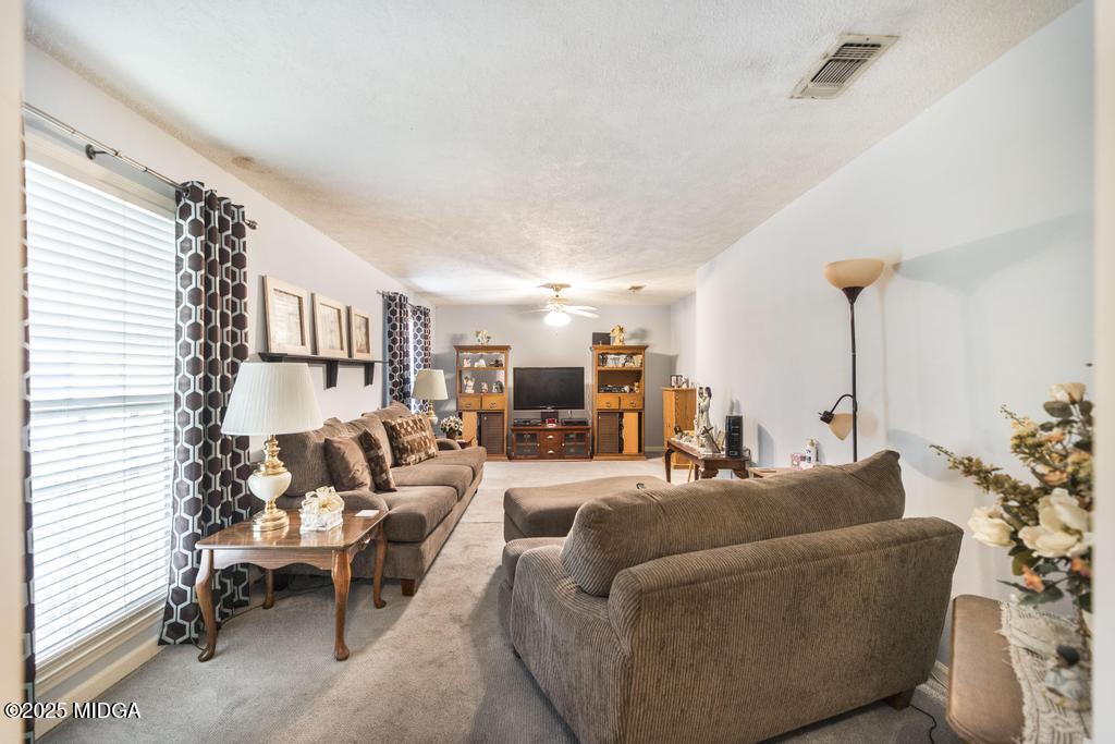 4112 W Hickory Court