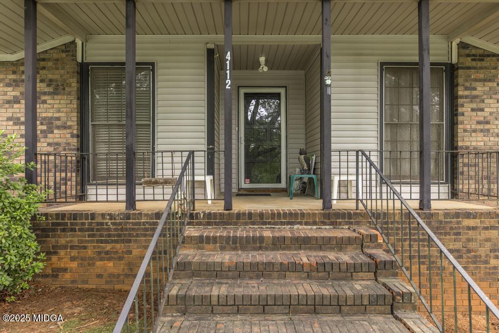 4112 W Hickory Court