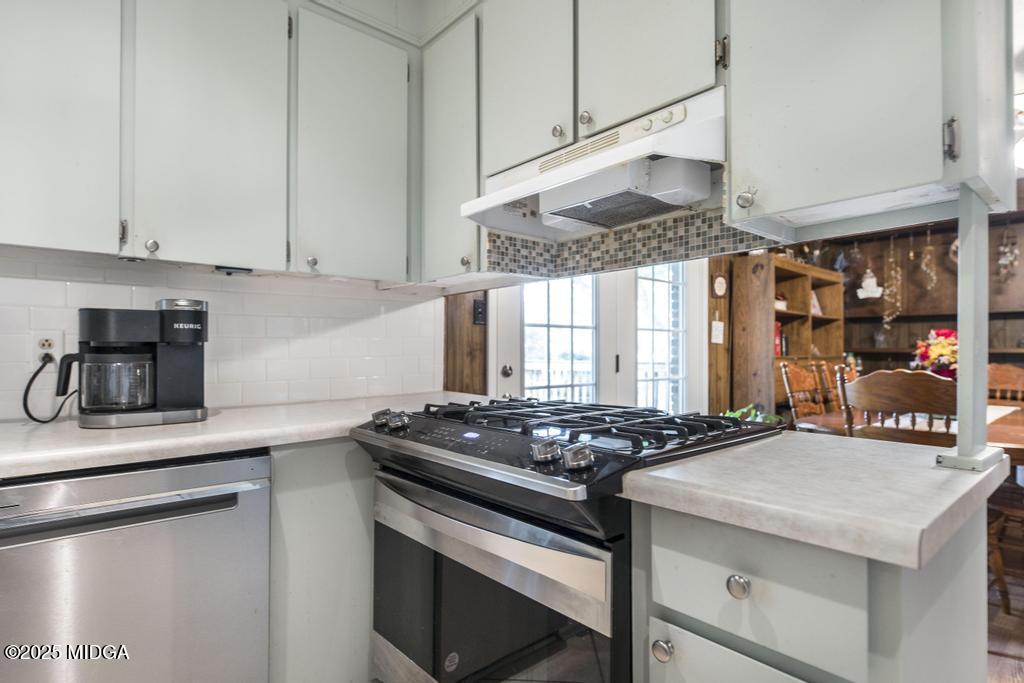 4112 W Hickory Court