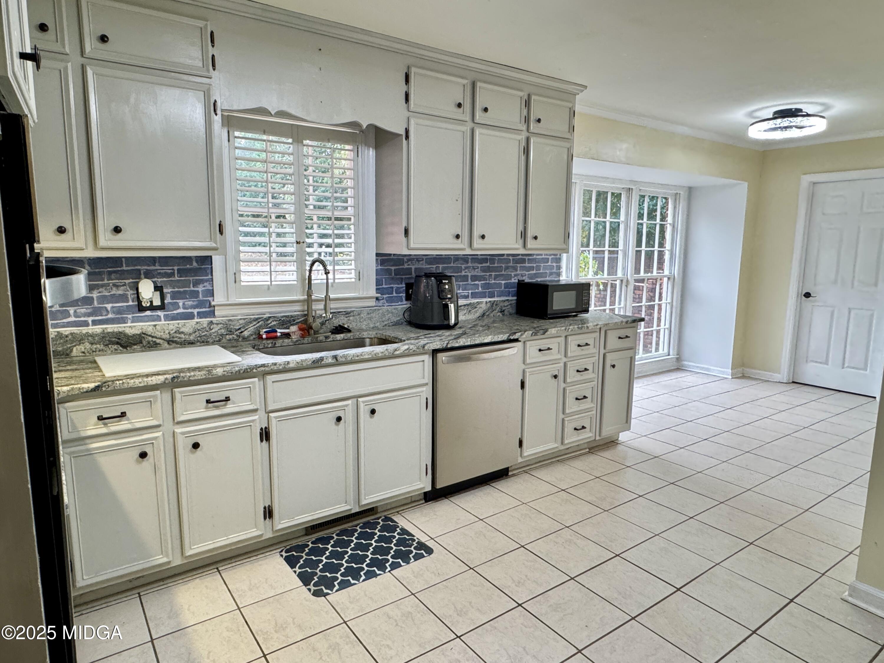 1643 Wesleyan Hills Drive